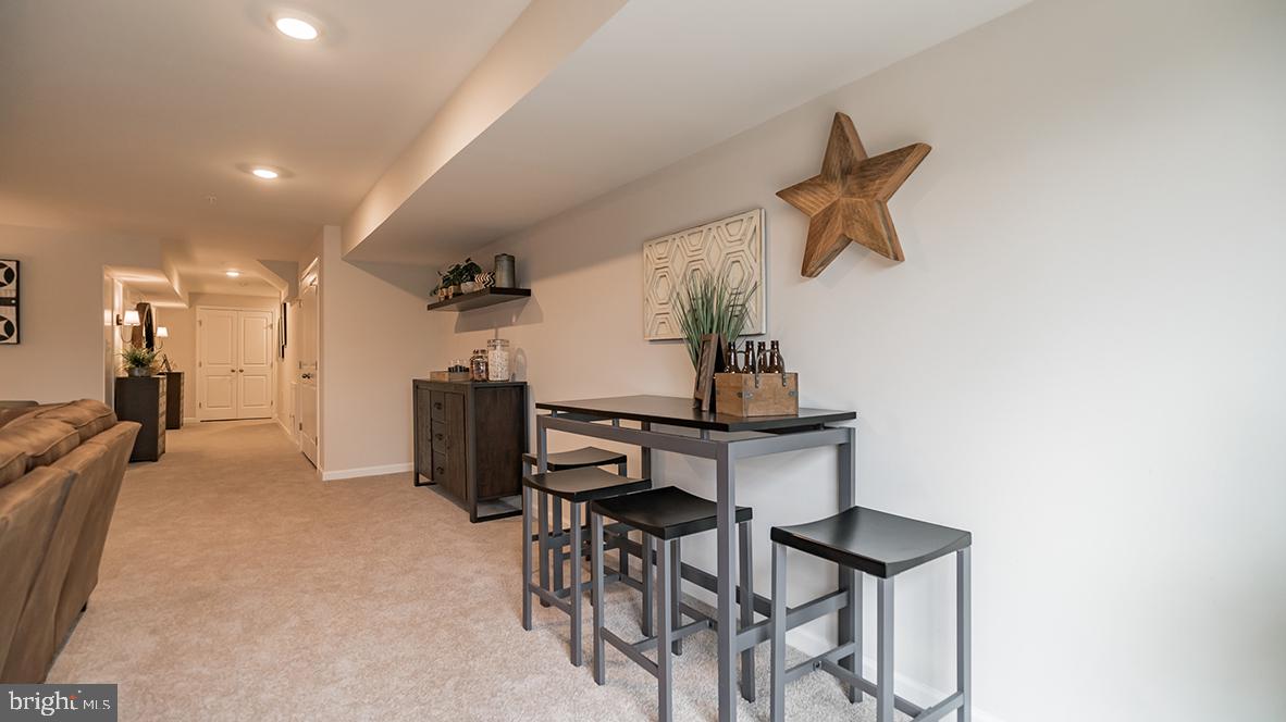 FOGELSVILLE - Residential