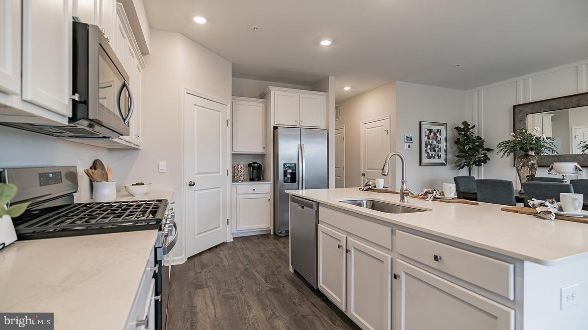 FOGELSVILLE - Residential