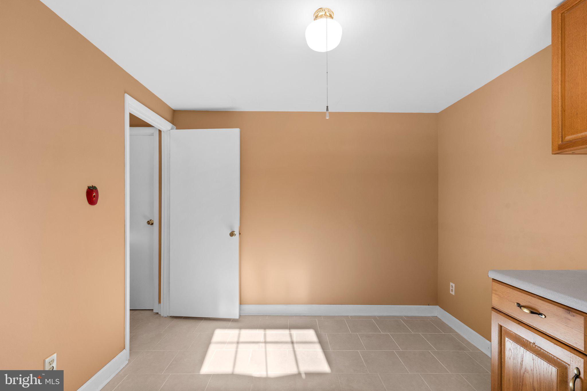 VILLAGE OF LONG REACH - Residential