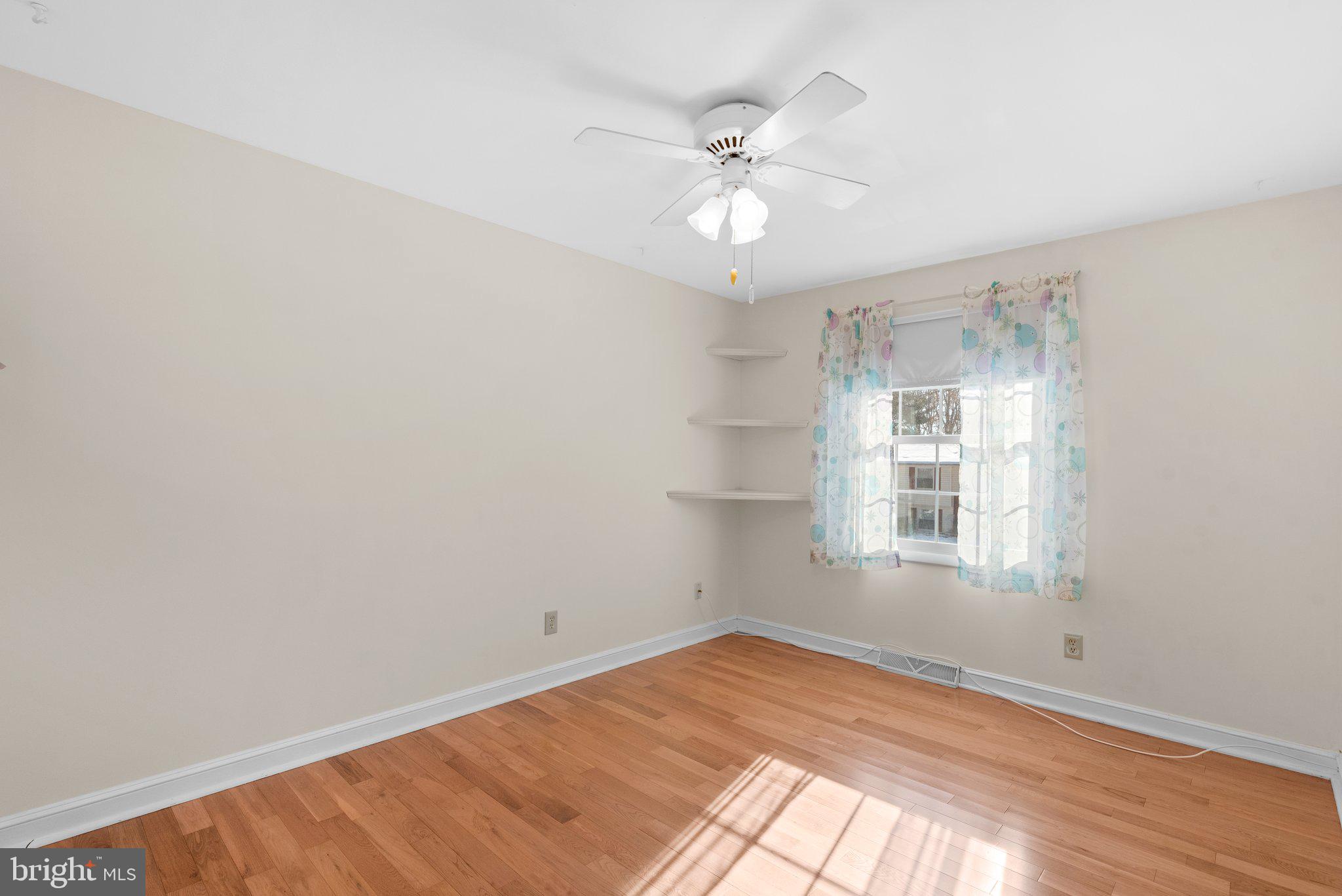 VILLAGE OF LONG REACH - Residential