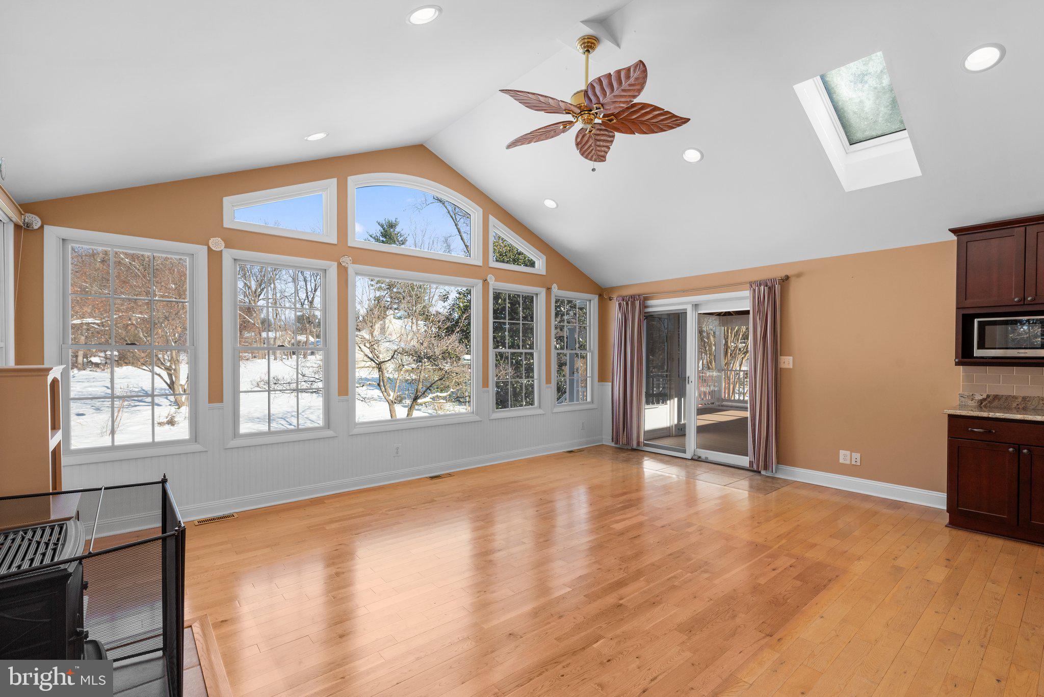 VILLAGE OF LONG REACH - Residential