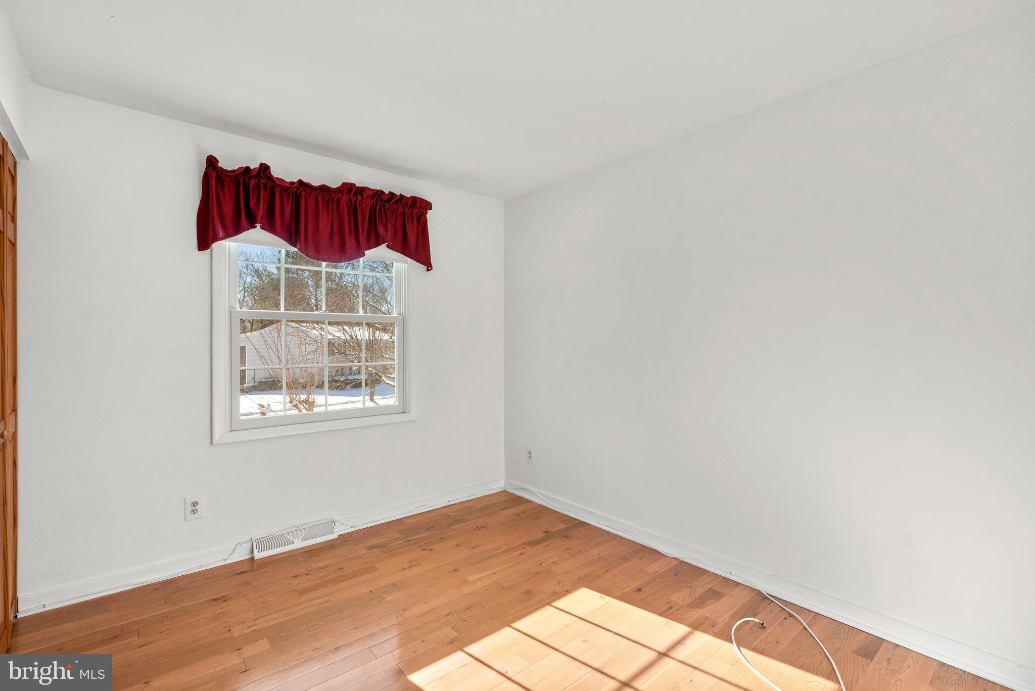 VILLAGE OF LONG REACH - Residential