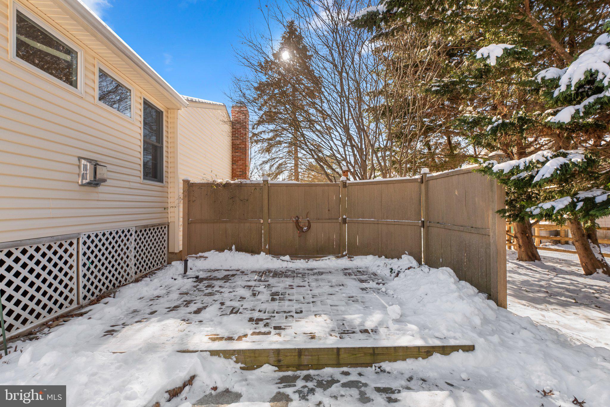 VILLAGE OF LONG REACH - Residential