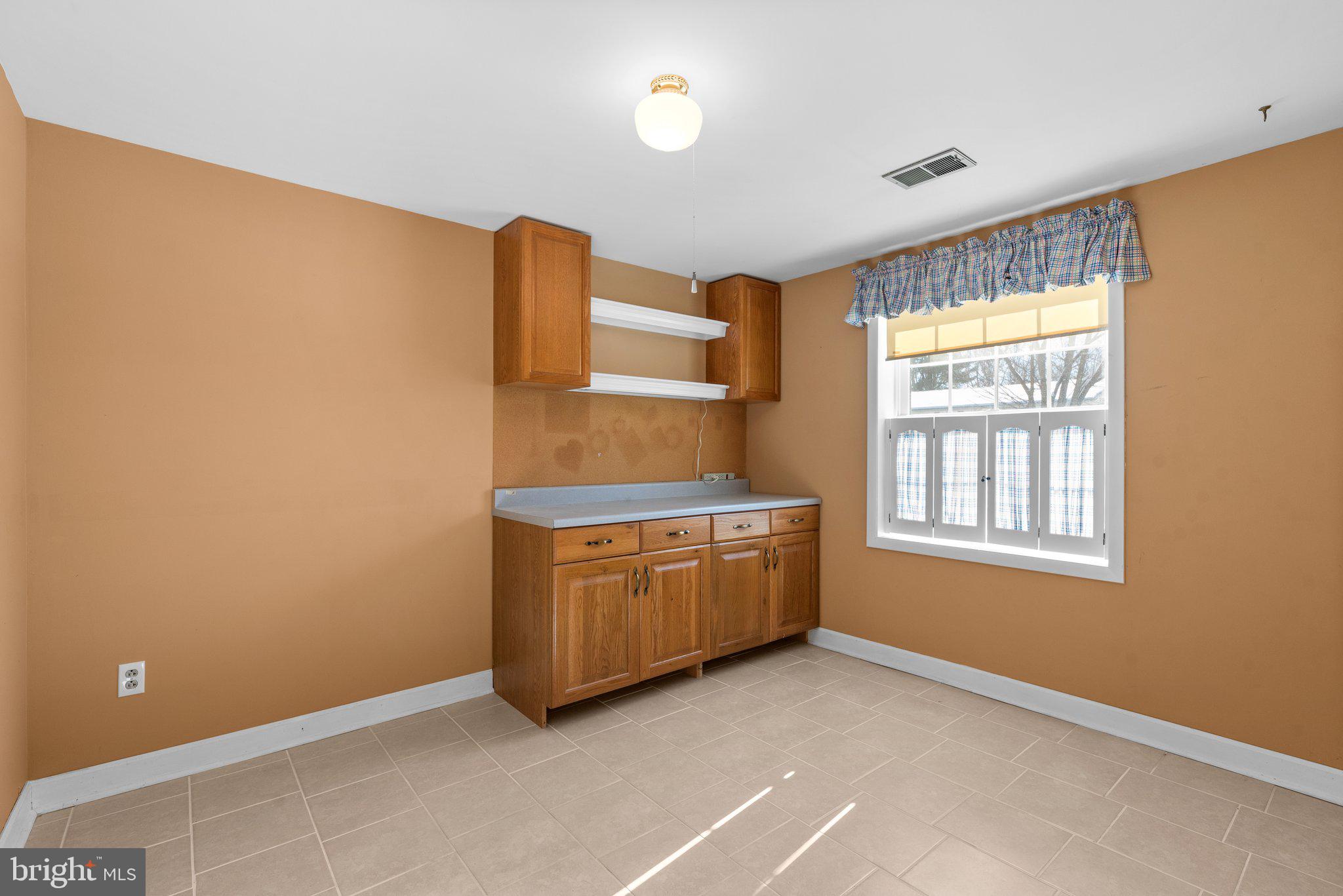 VILLAGE OF LONG REACH - Residential