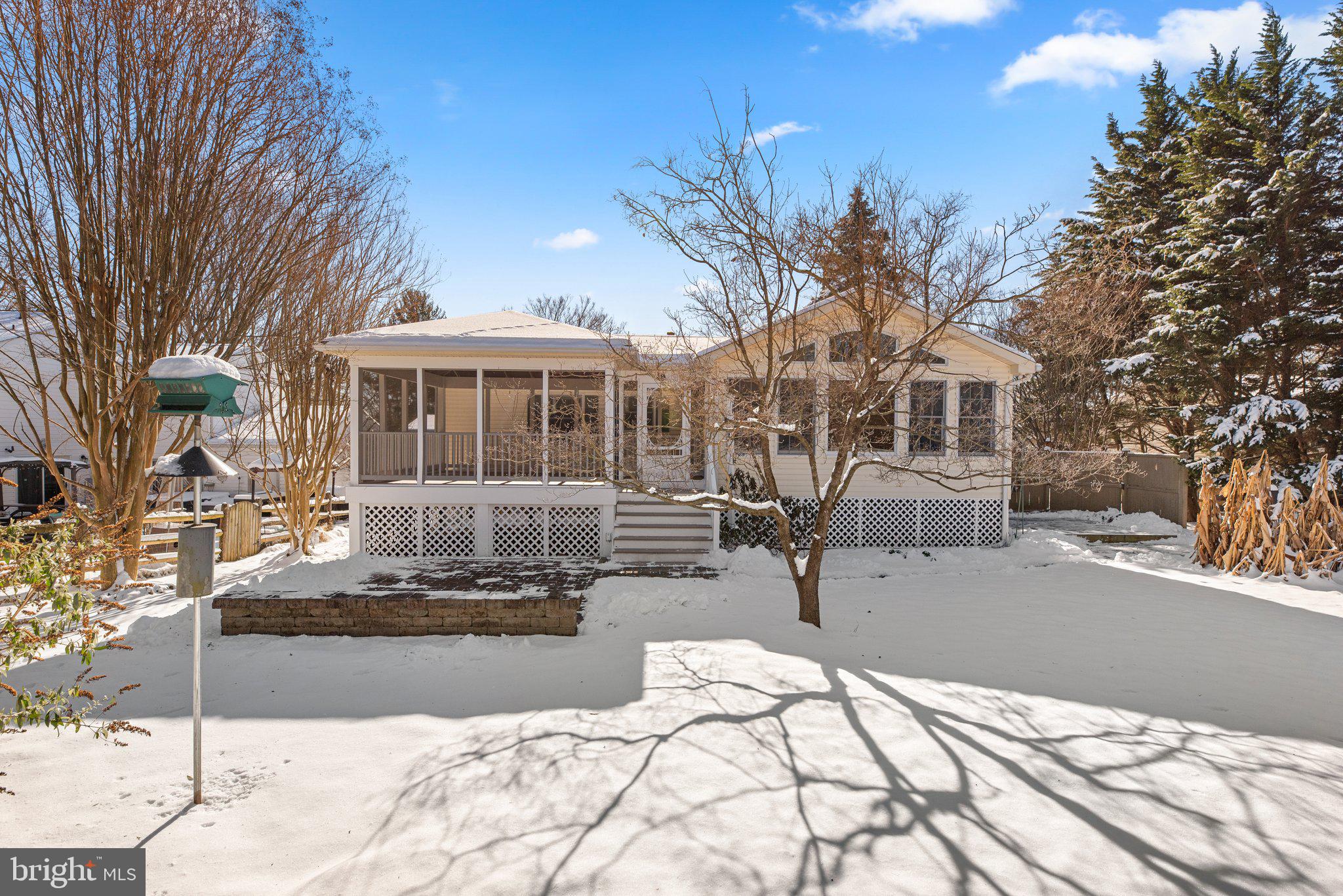 VILLAGE OF LONG REACH - Residential