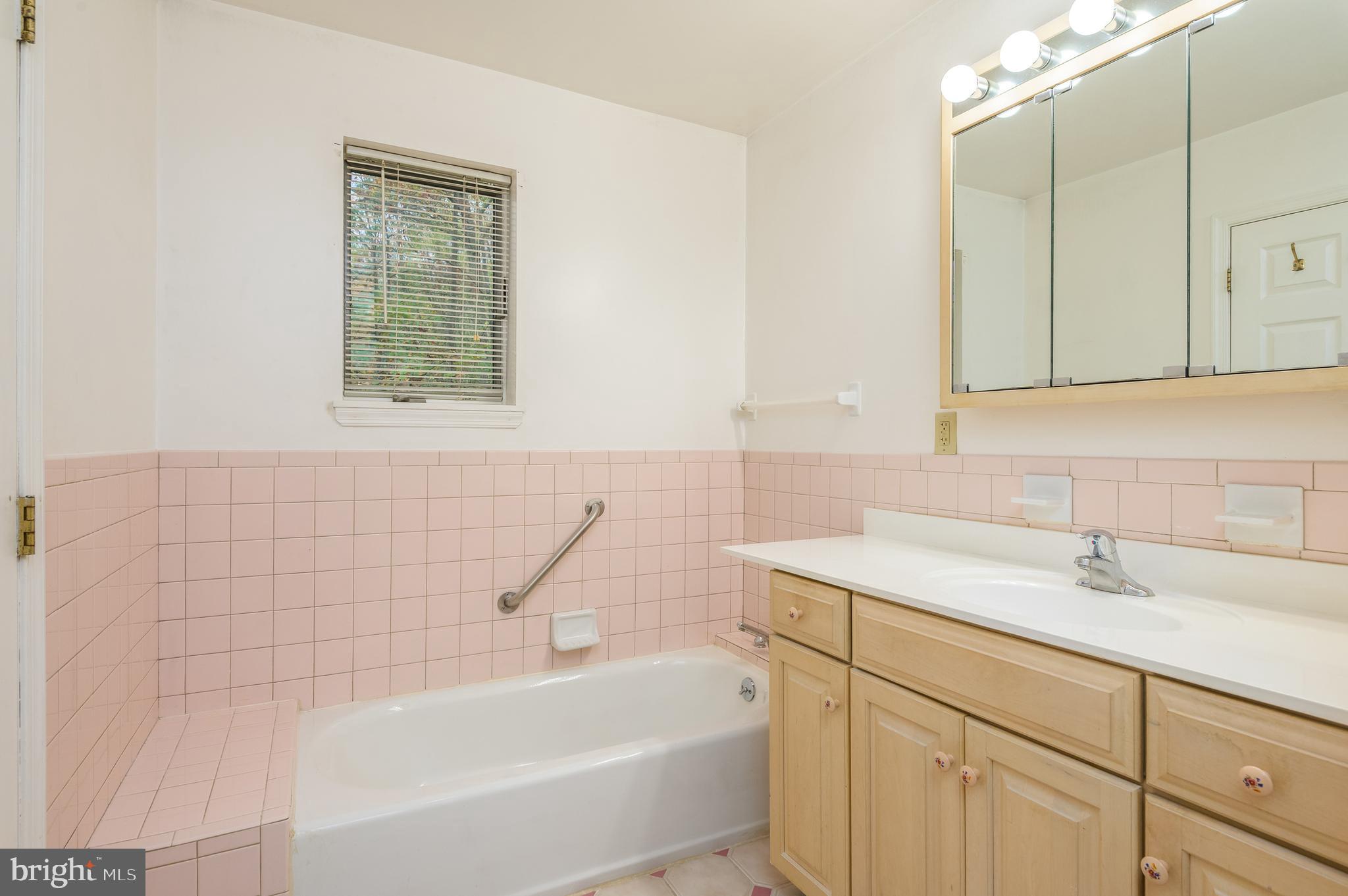 EAGLES LANDING - Residential