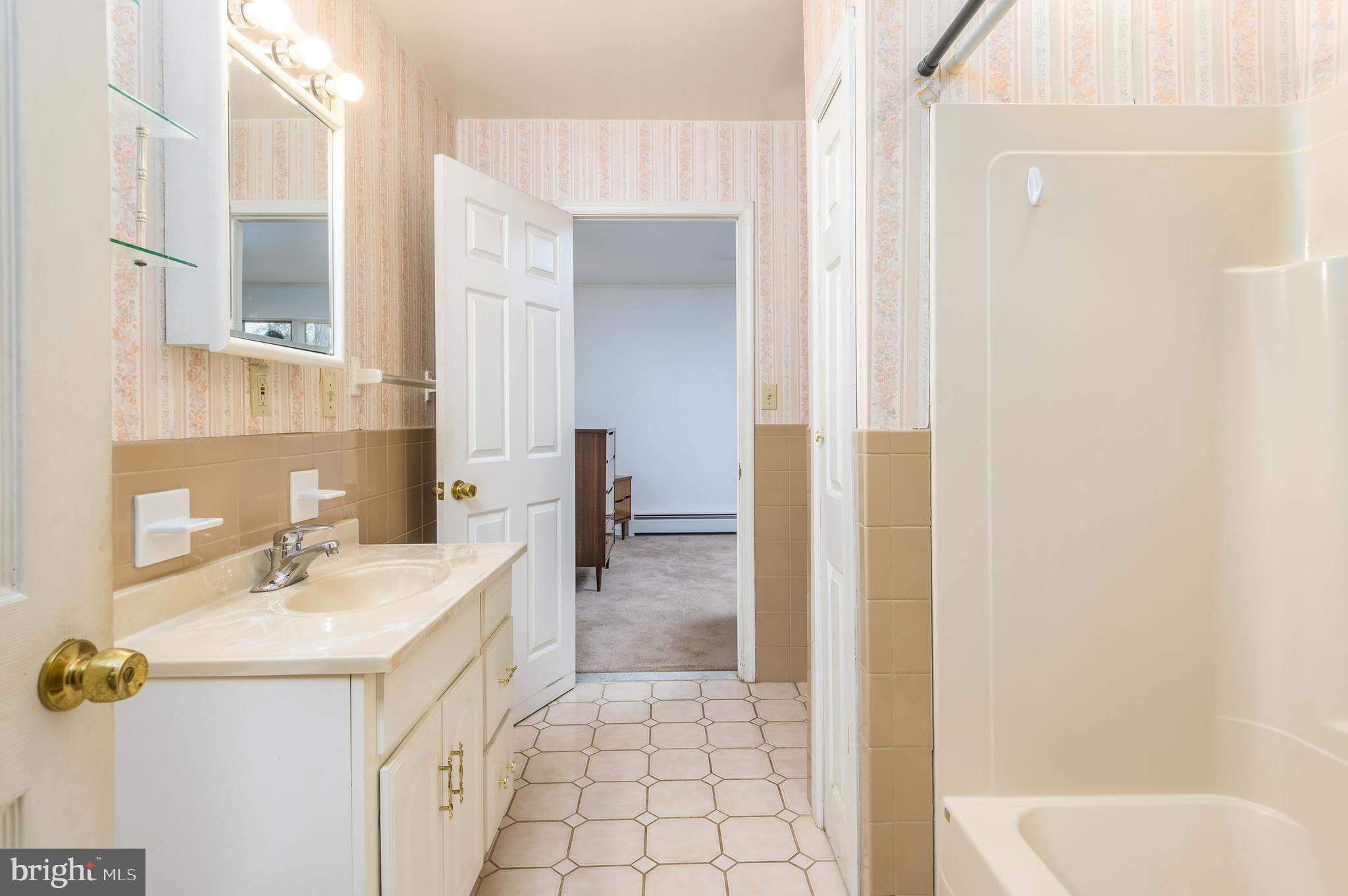 EAGLES LANDING - Residential