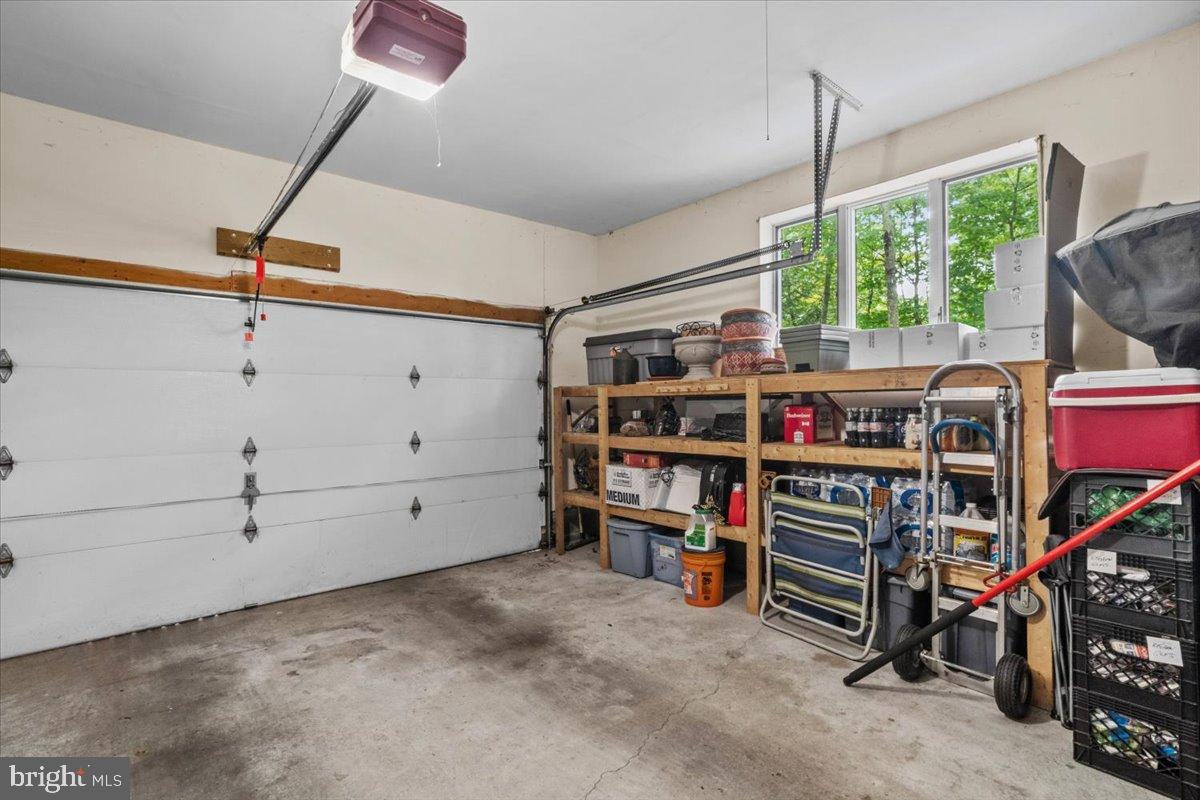 EAGLES LANDING - Residential