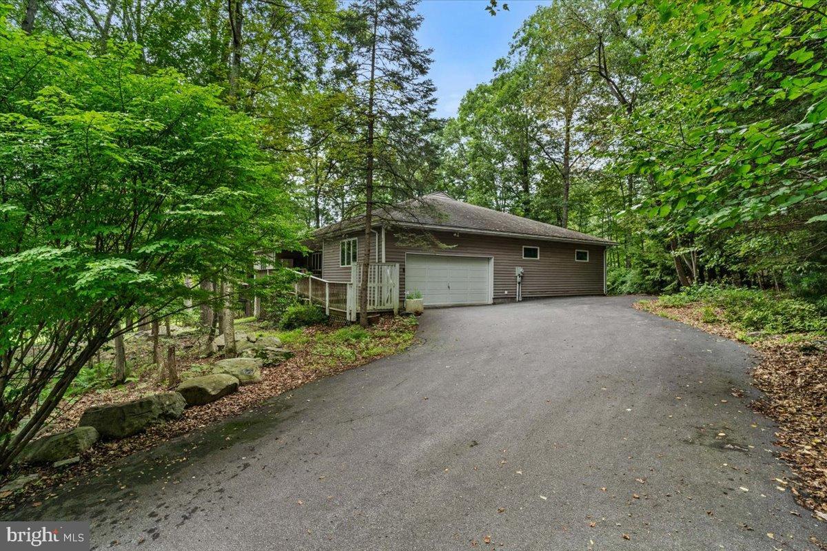 EAGLES LANDING - Residential