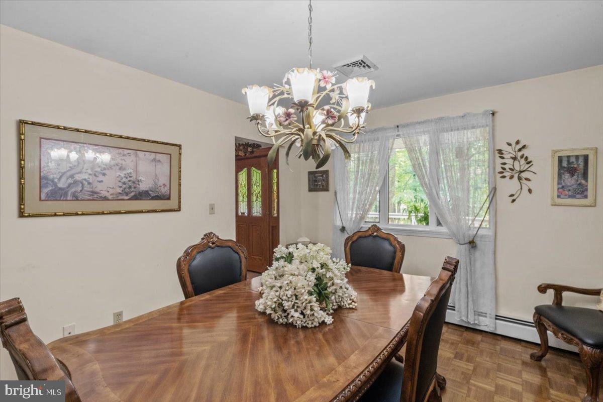 EAGLES LANDING - Residential