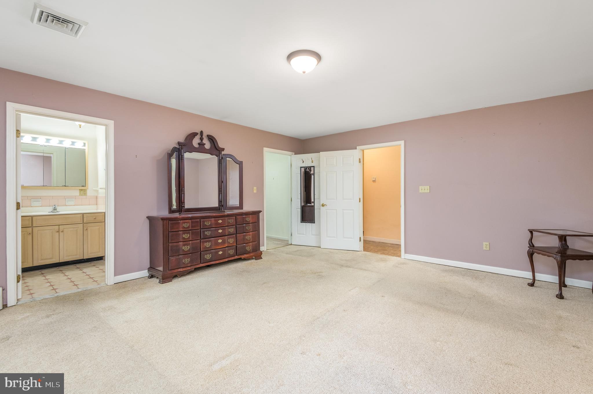 EAGLES LANDING - Residential