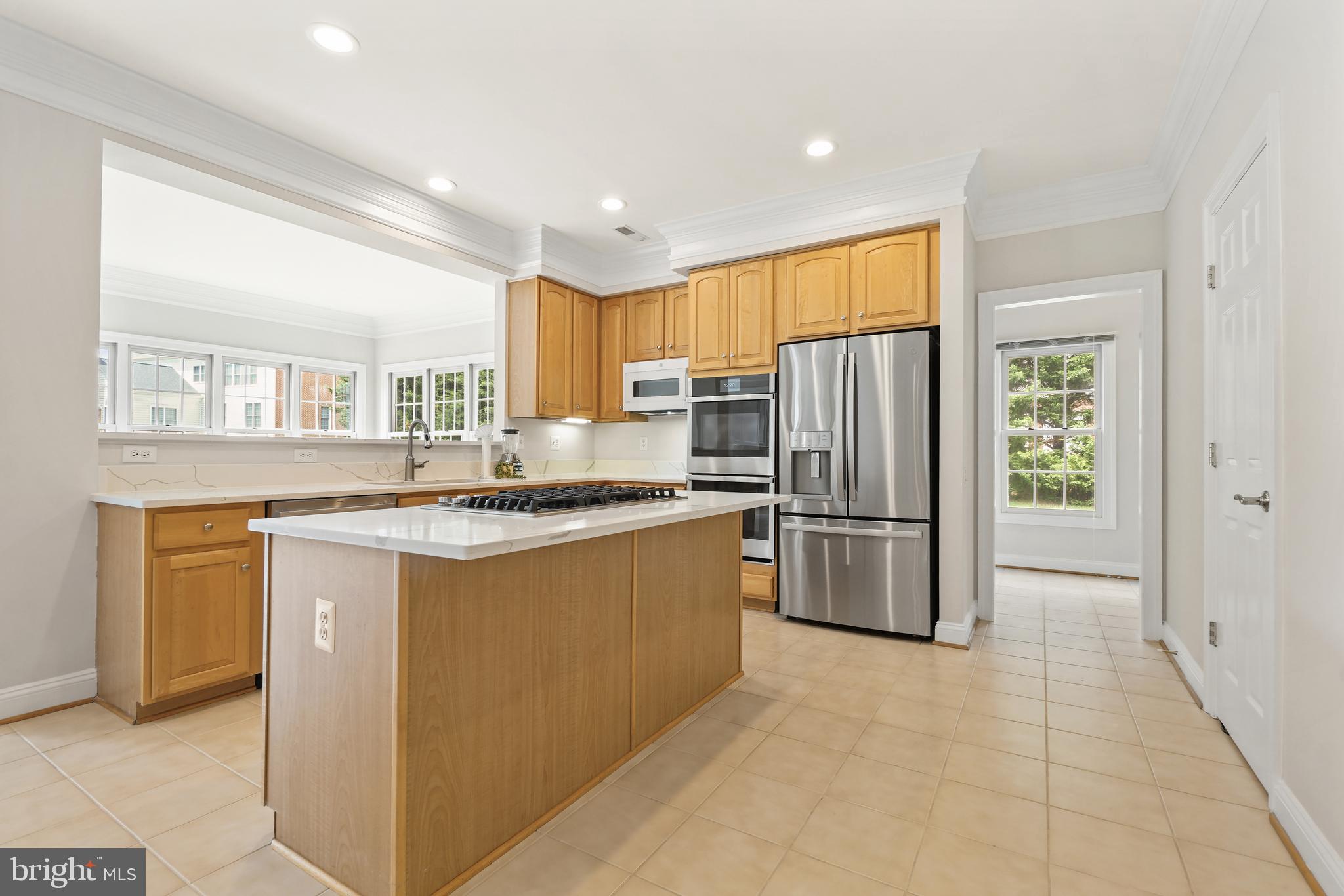 PT ROCKVILLE OUT RES 3 - Residential