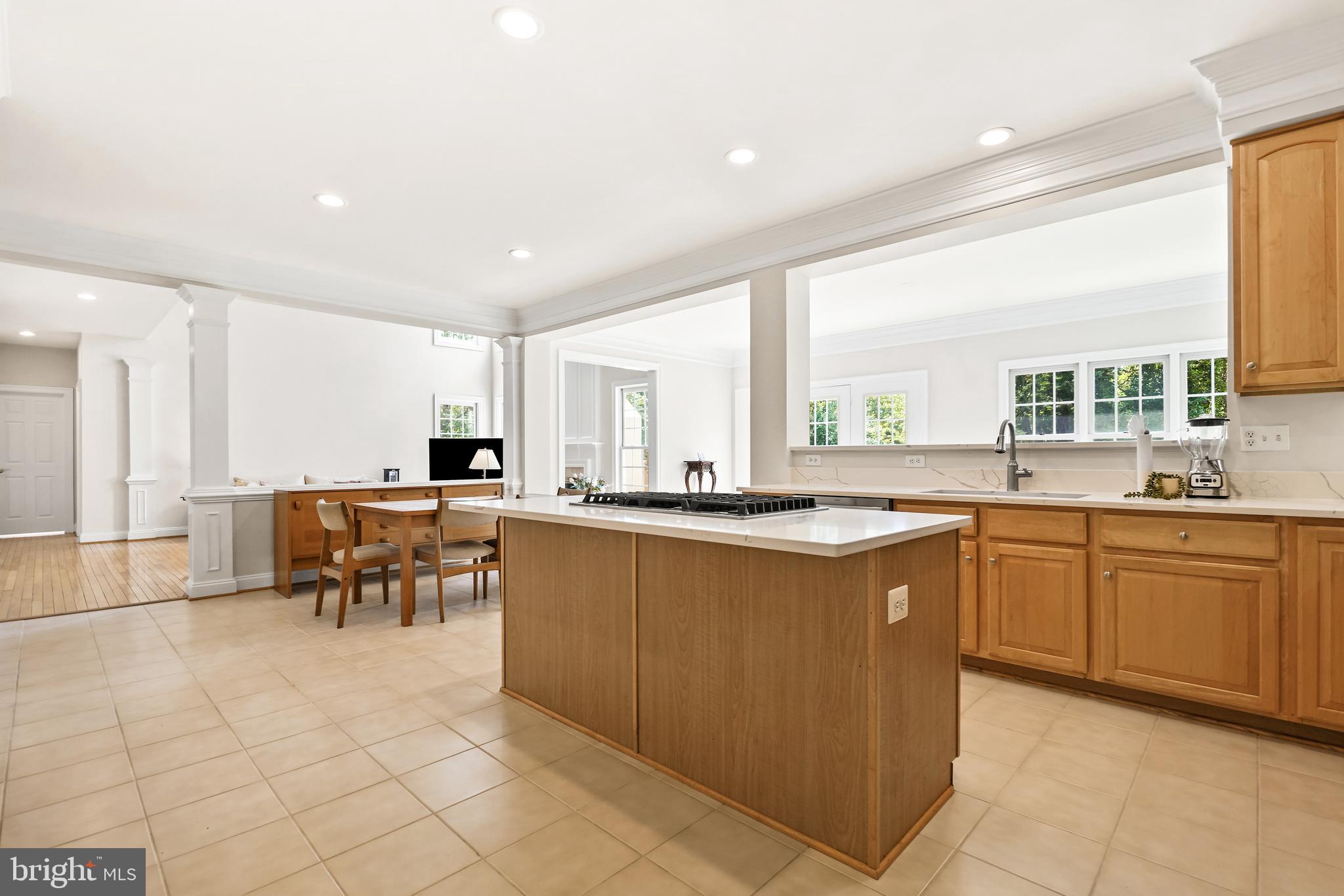 PT ROCKVILLE OUT RES 3 - Residential