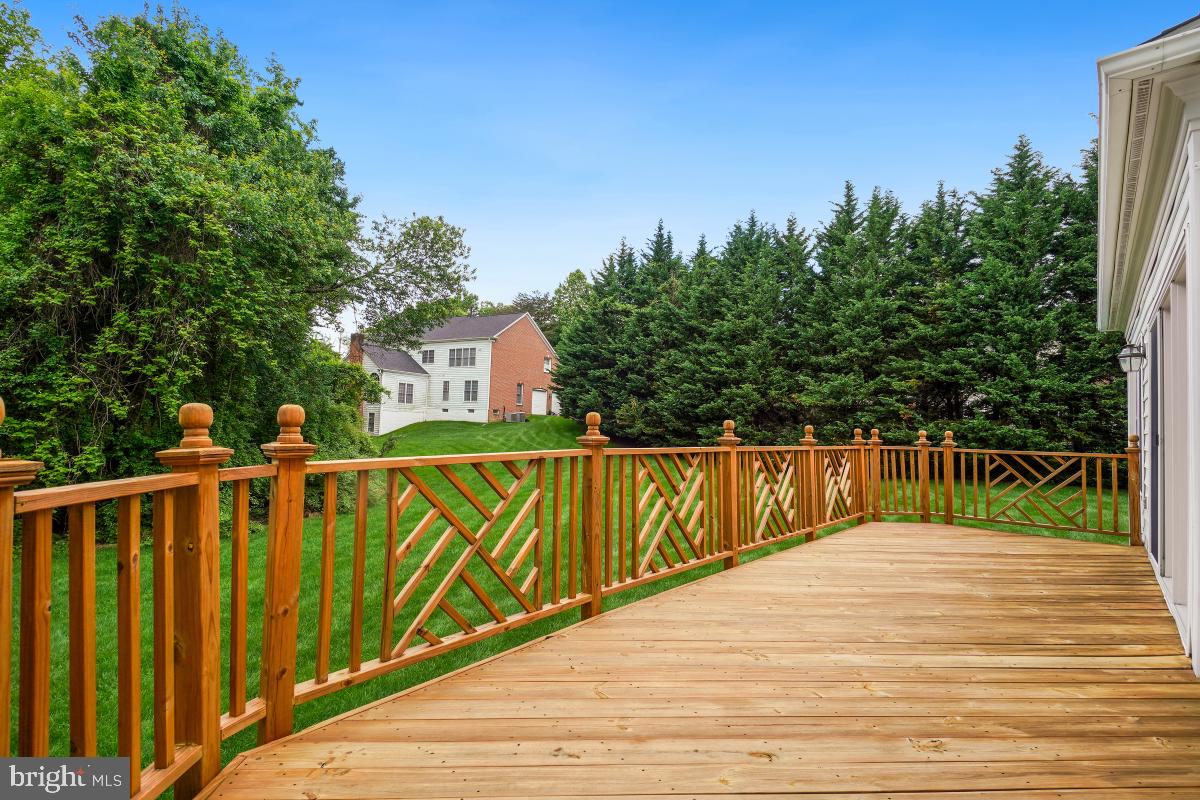 PT ROCKVILLE OUT RES 3 - Residential