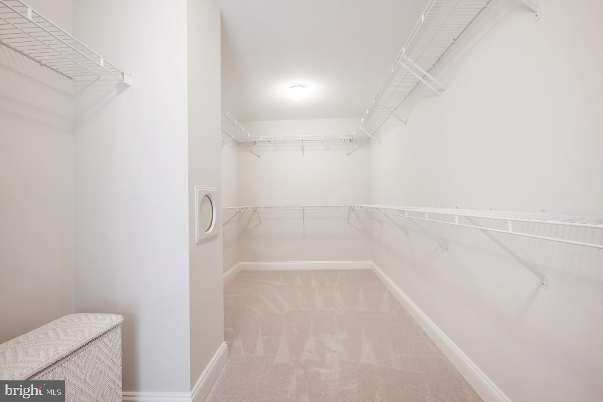 PT ROCKVILLE OUT RES 3 - Residential