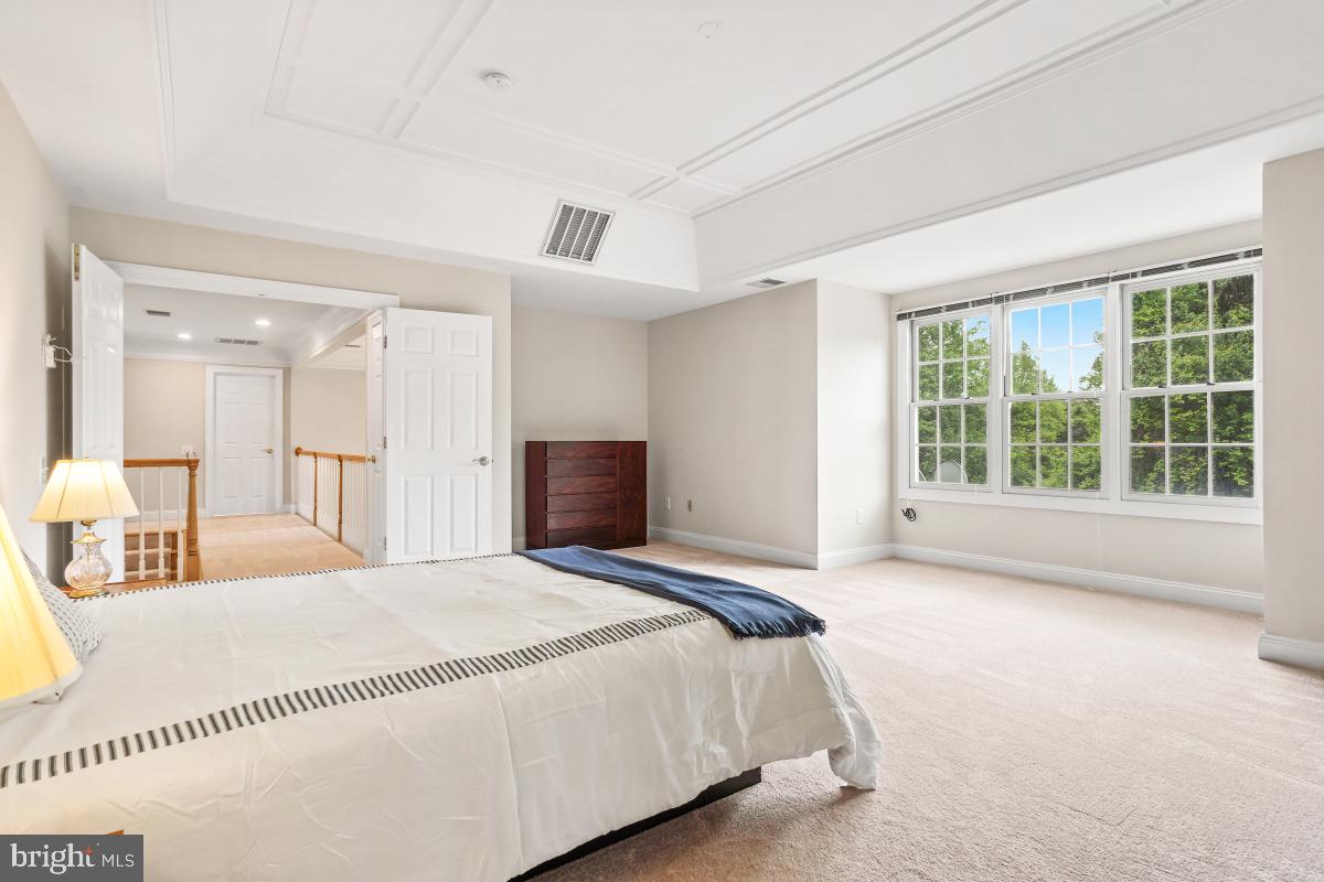 PT ROCKVILLE OUT RES 3 - Residential