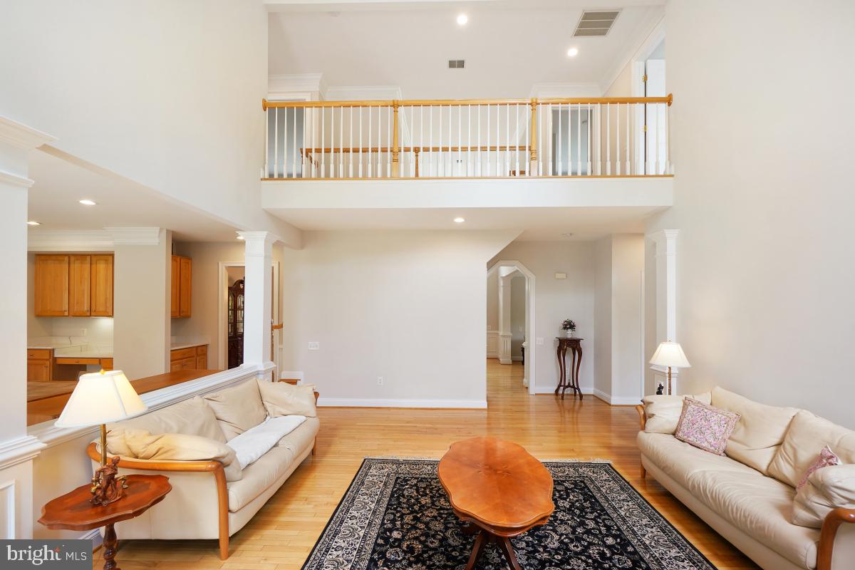 PT ROCKVILLE OUT RES 3 - Residential