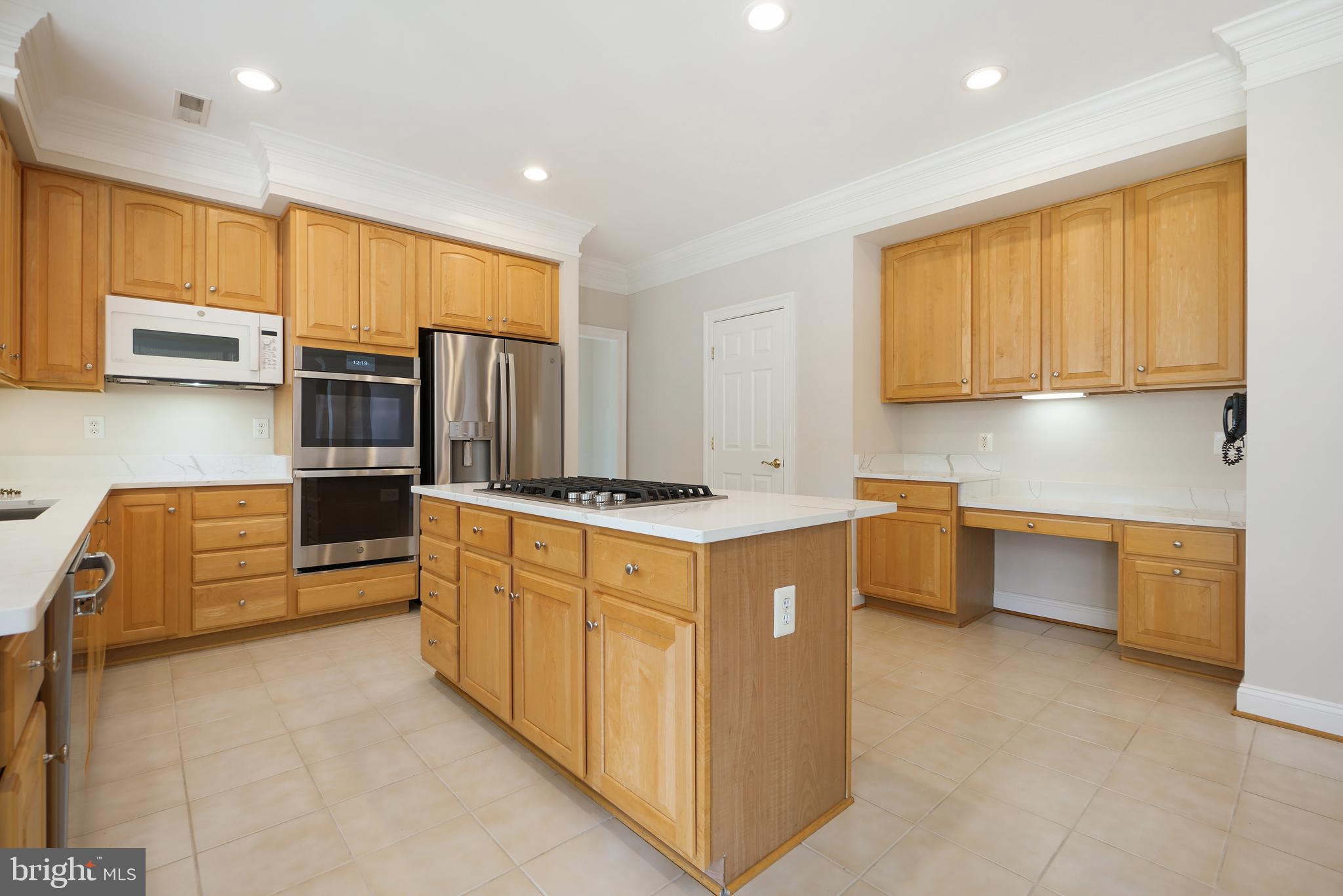 PT ROCKVILLE OUT RES 3 - Residential