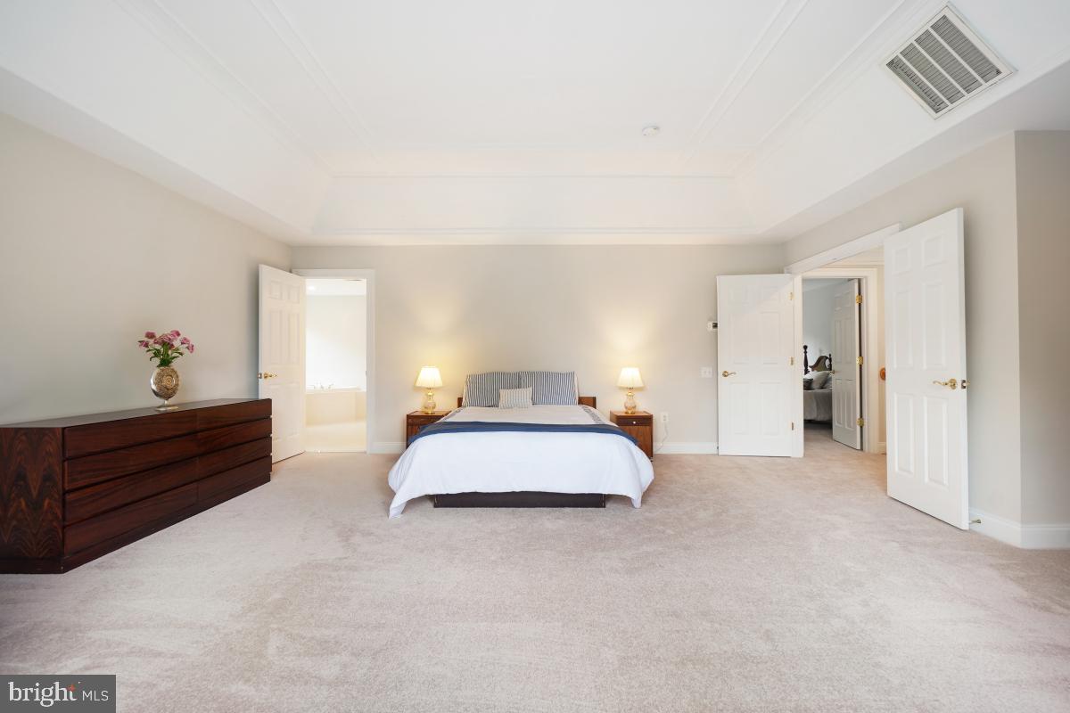 PT ROCKVILLE OUT RES 3 - Residential