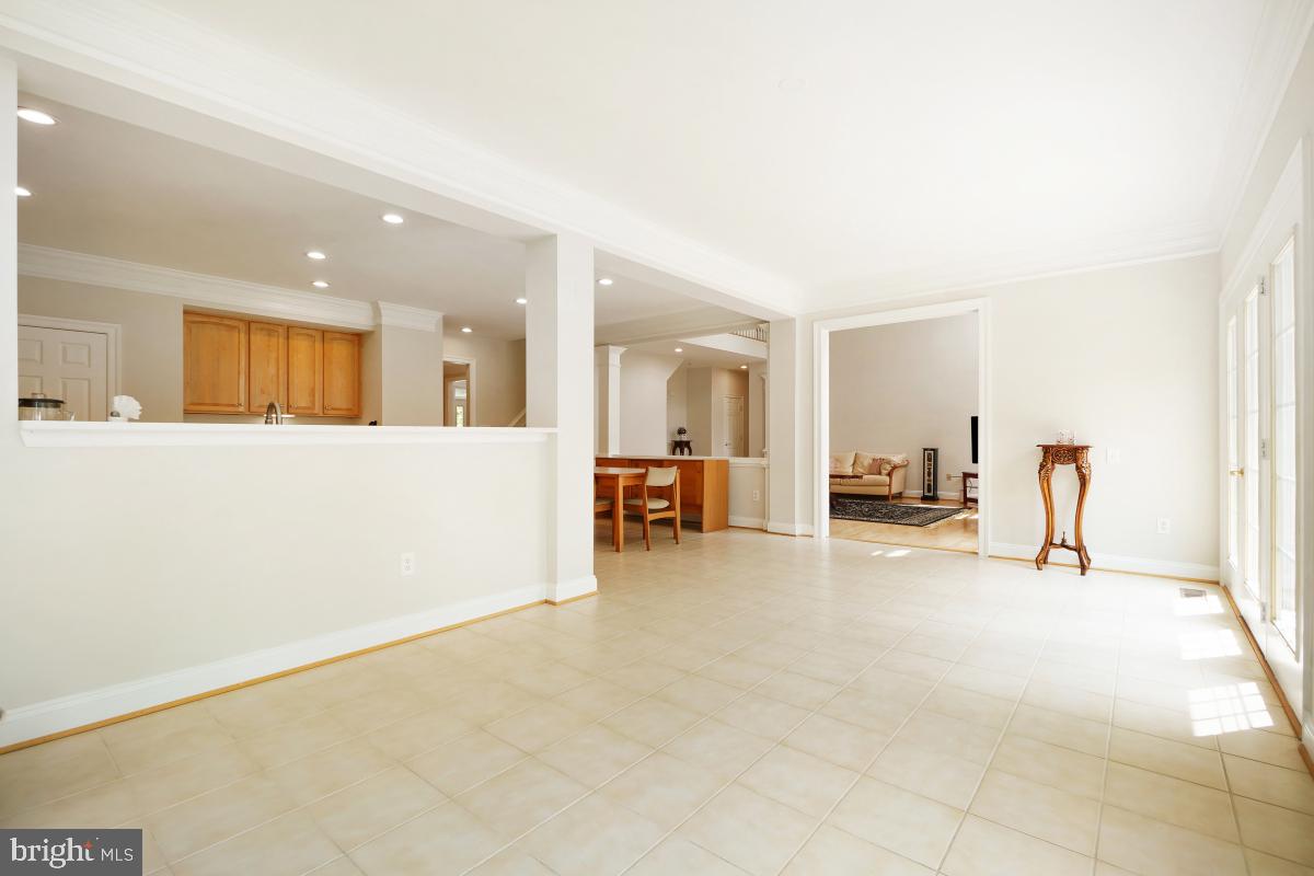 PT ROCKVILLE OUT RES 3 - Residential