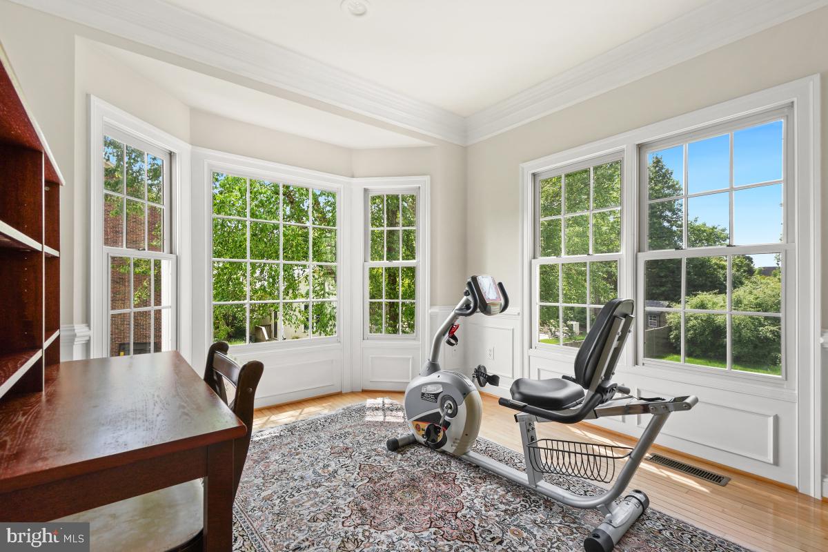 PT ROCKVILLE OUT RES 3 - Residential