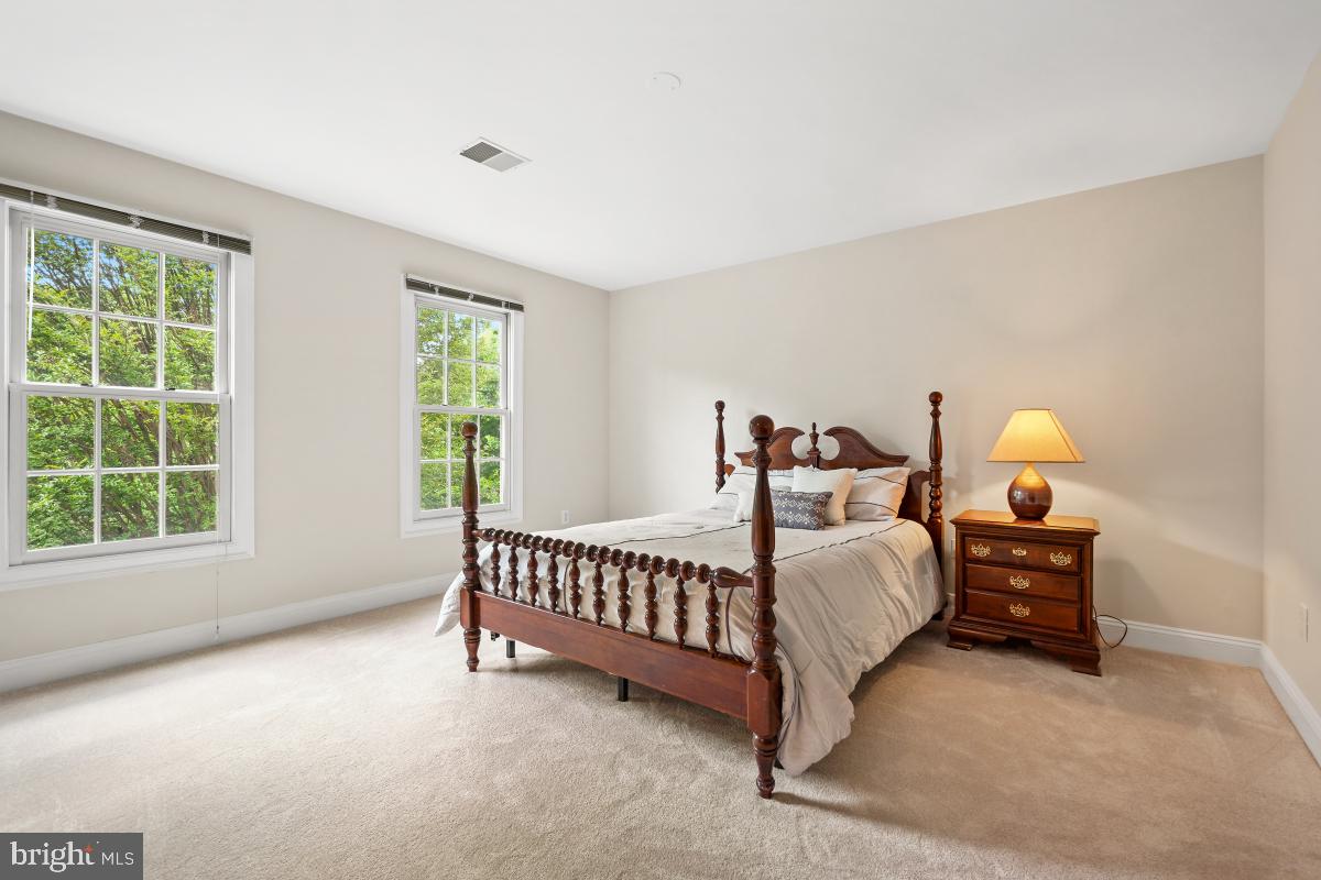 PT ROCKVILLE OUT RES 3 - Residential