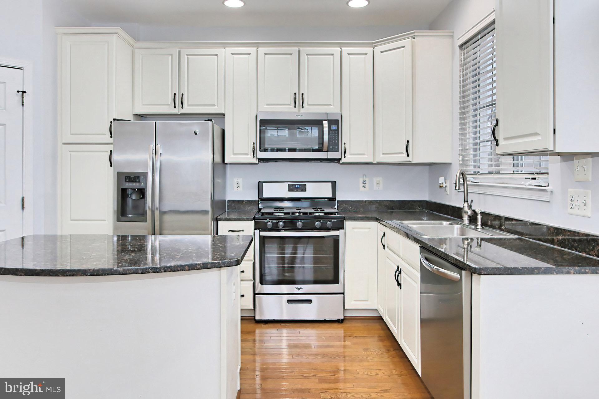 SOUTH RIDING - Residential Lease