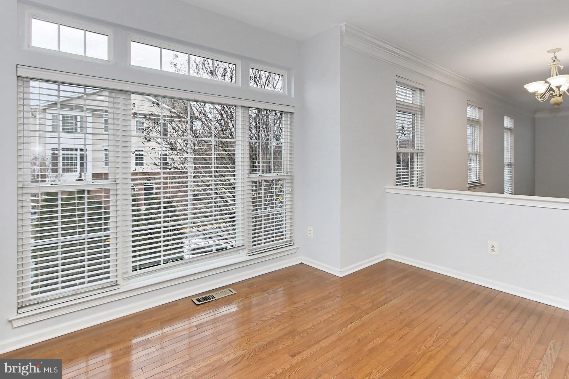 SOUTH RIDING - Residential Lease