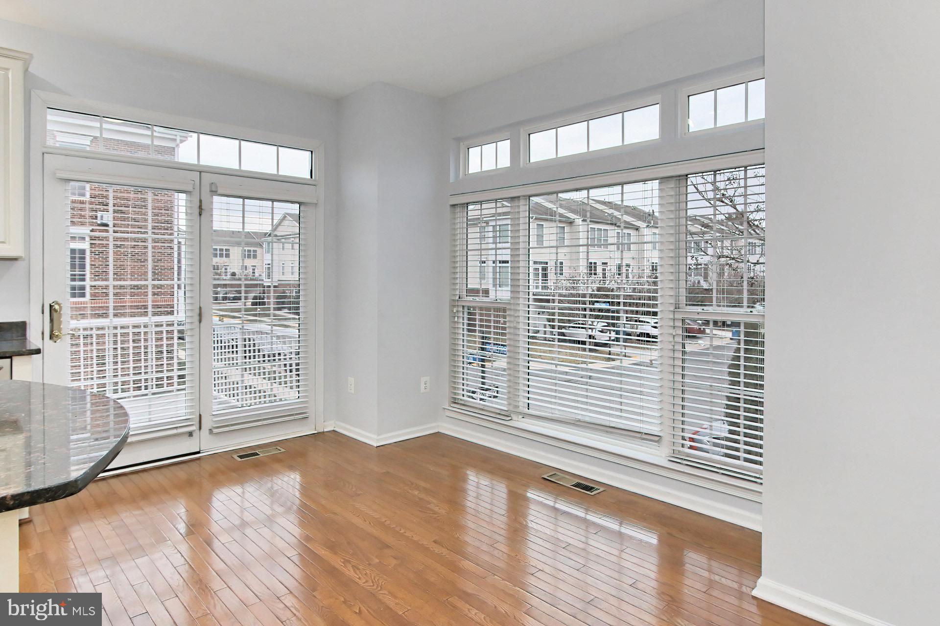 SOUTH RIDING - Residential Lease