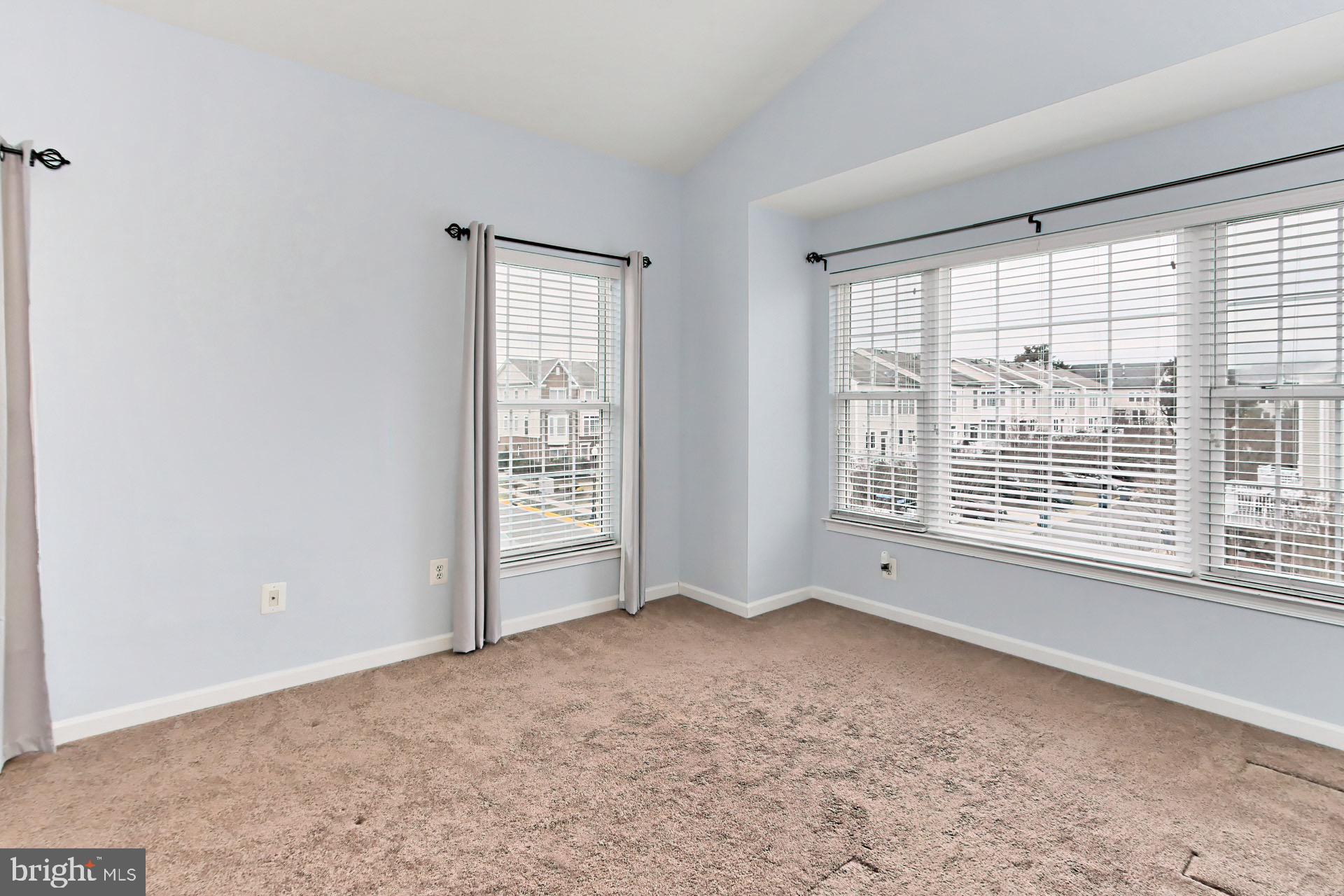 SOUTH RIDING - Residential Lease