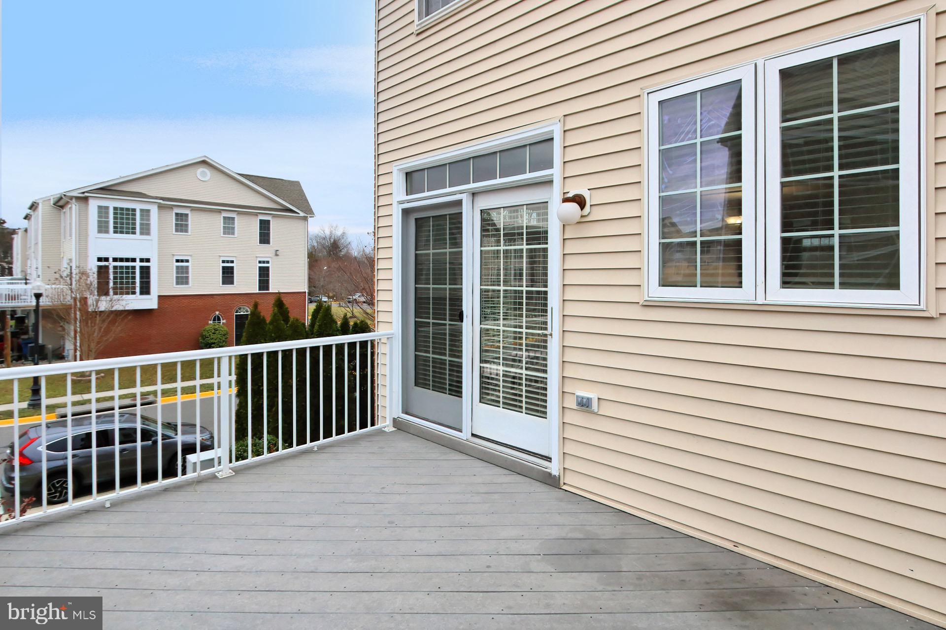 SOUTH RIDING - Residential Lease