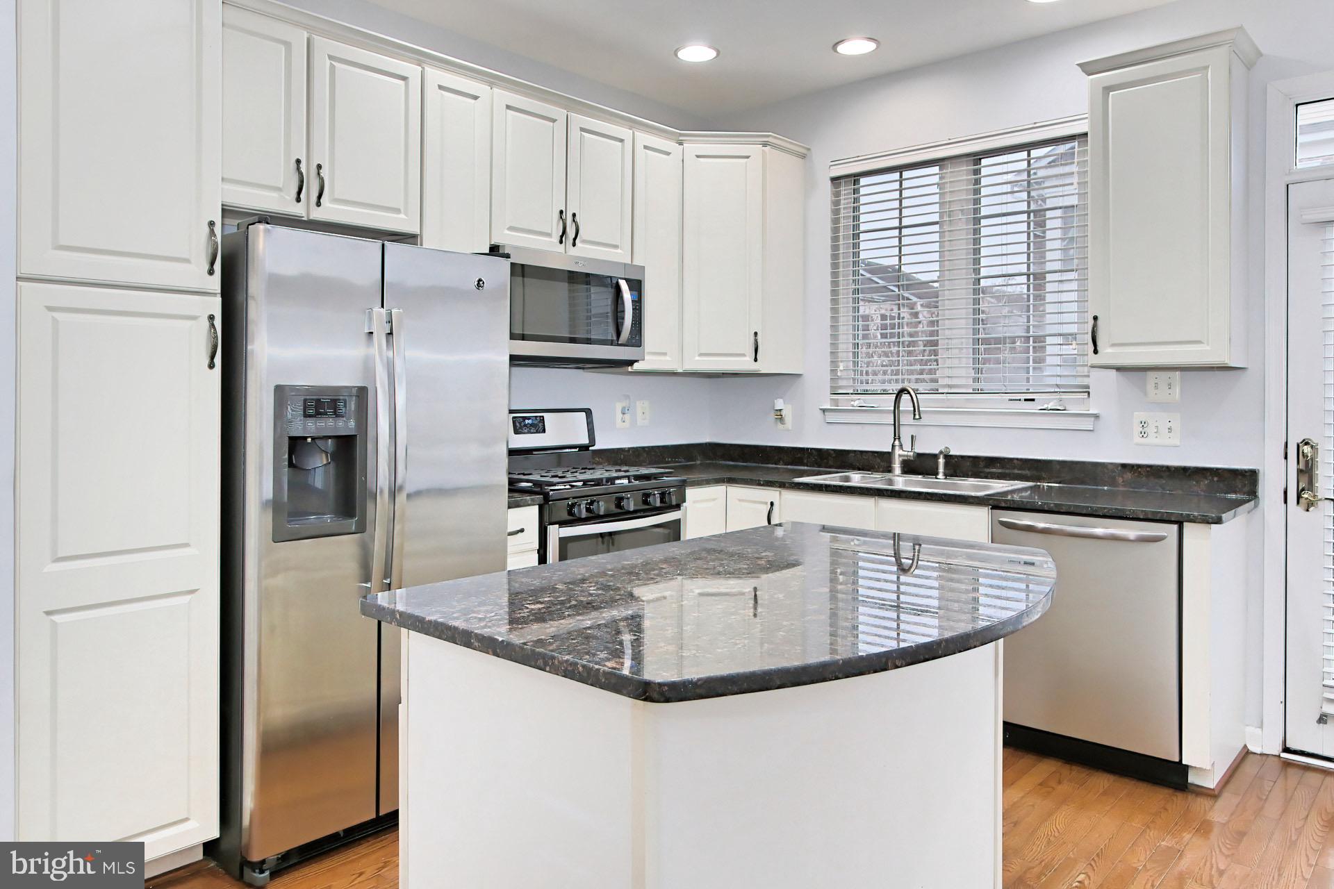 SOUTH RIDING - Residential Lease