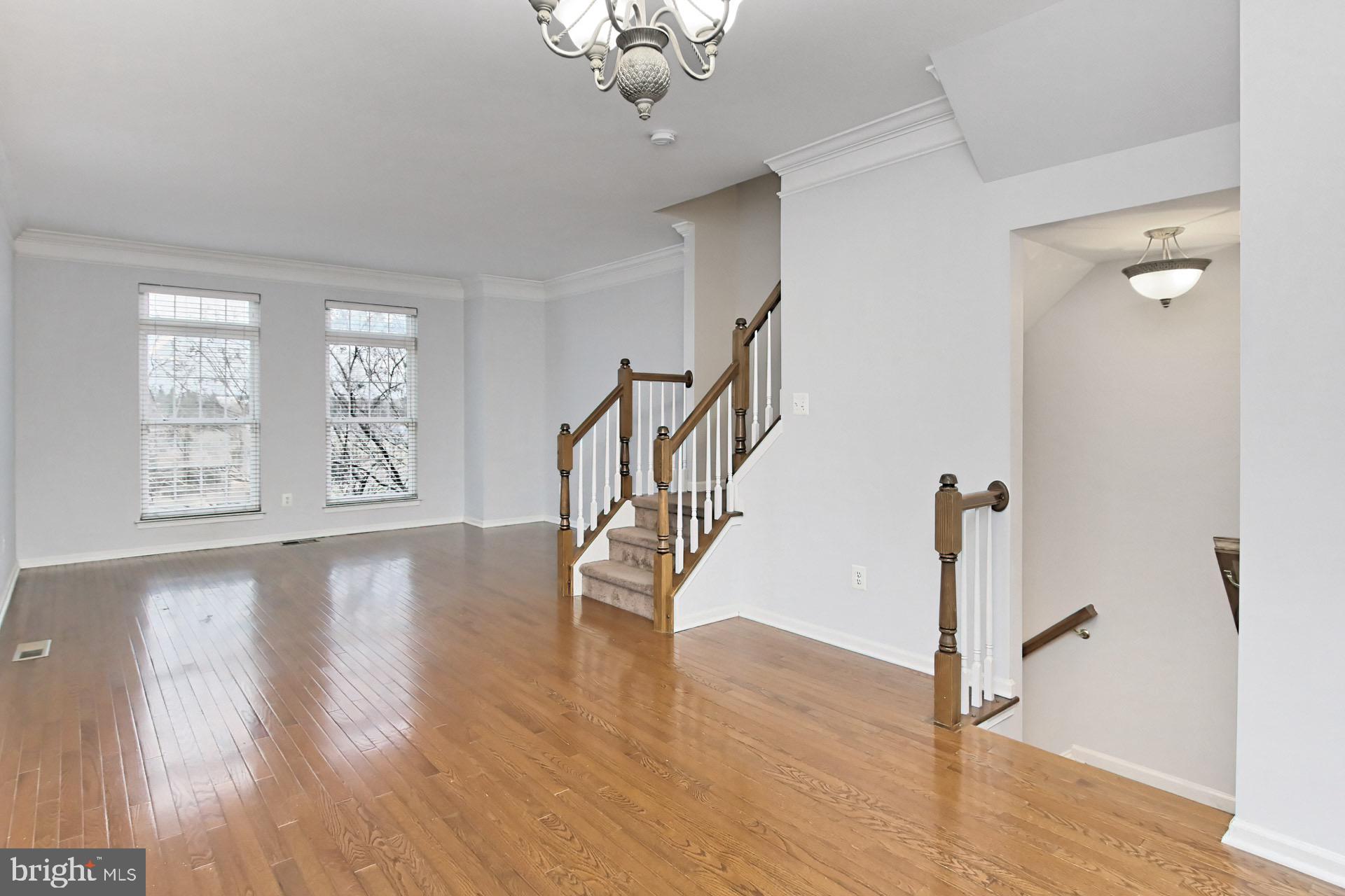 SOUTH RIDING - Residential Lease