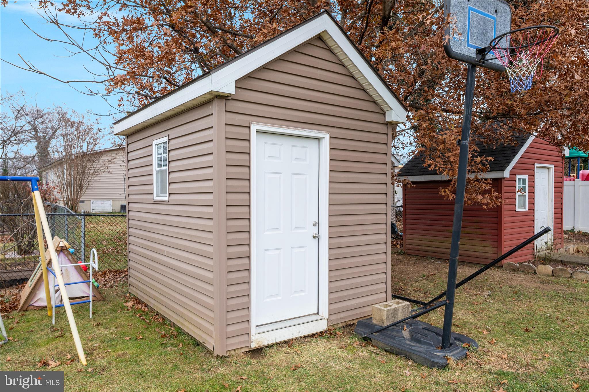 WINCHESTER CITY - Residential