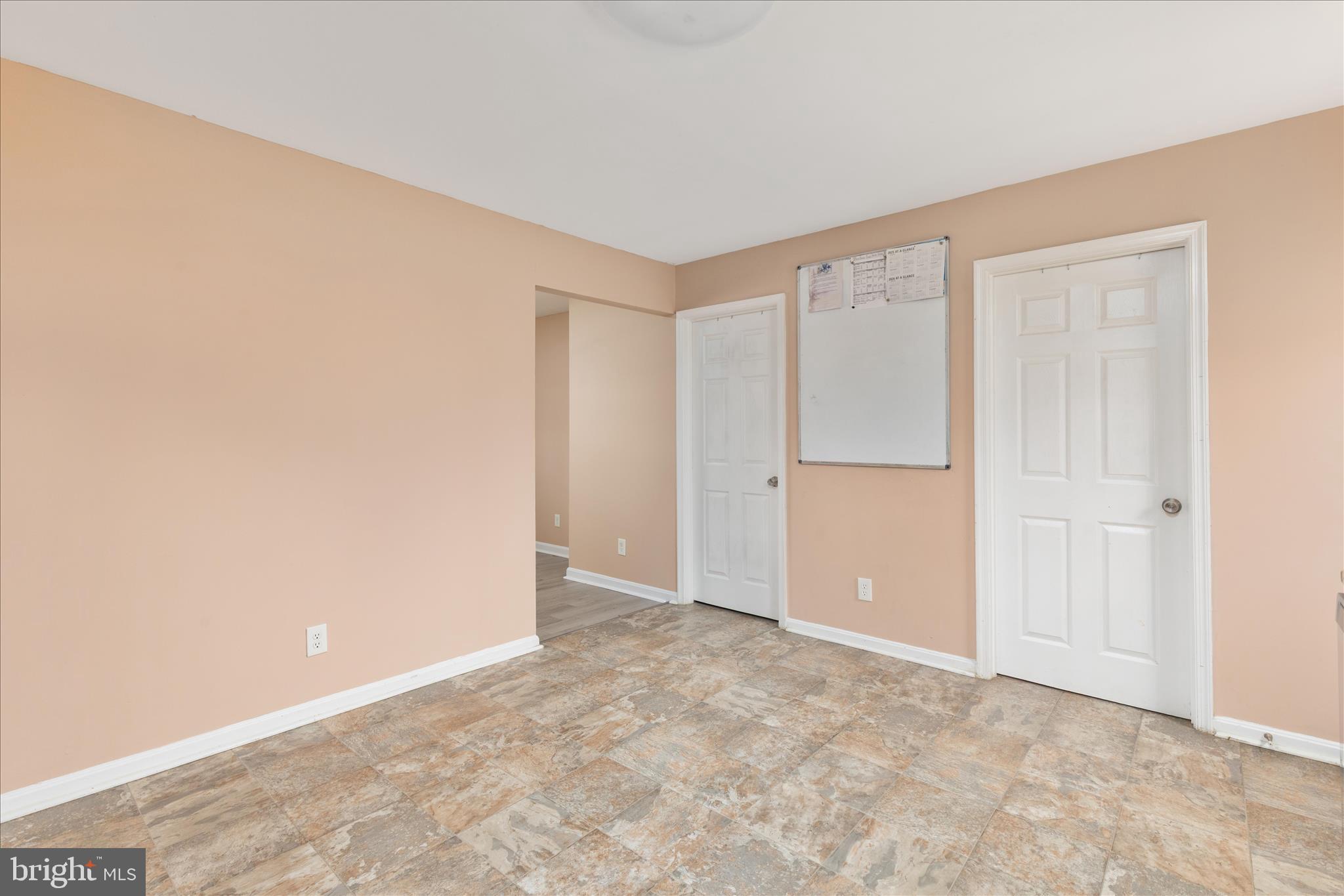 WINCHESTER CITY - Residential