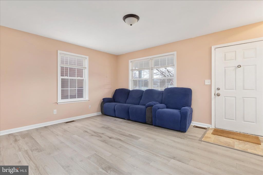 Photo of 534 N Kent Street, WINCHESTER, VA 22601 (MLS # VAWI2009588)