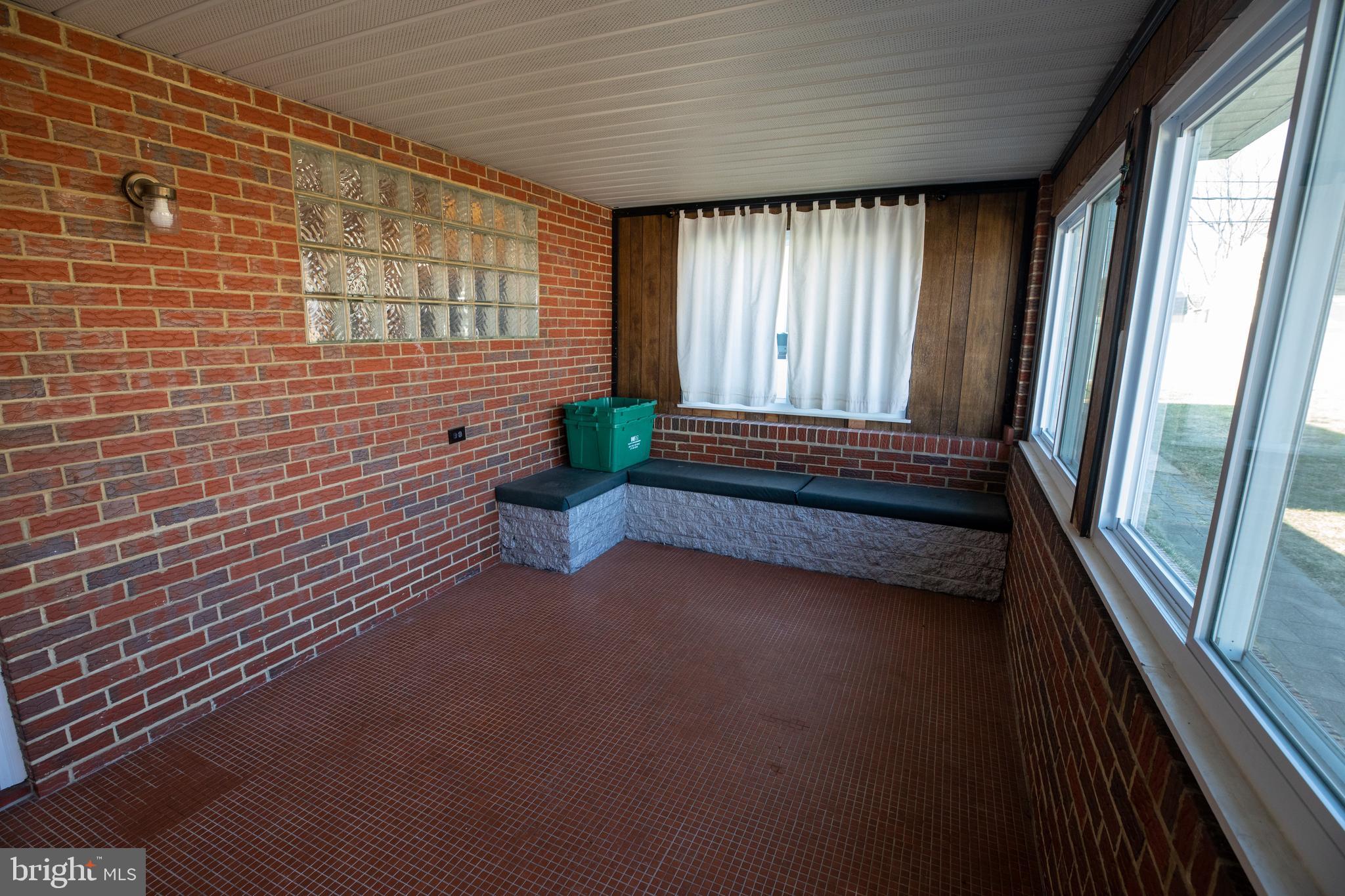 BALTIMORE HIGHLANDS - Residential