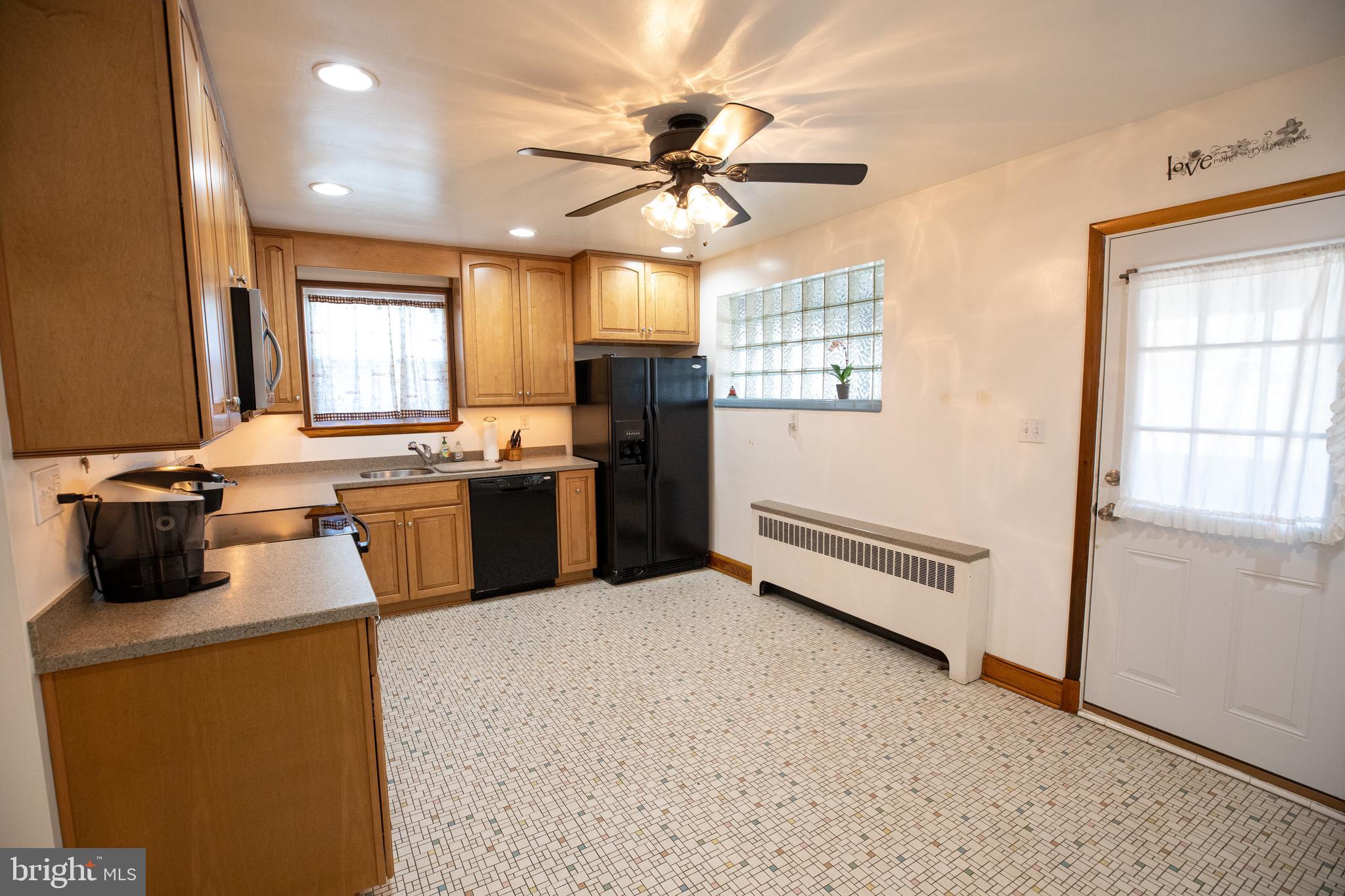 BALTIMORE HIGHLANDS - Residential