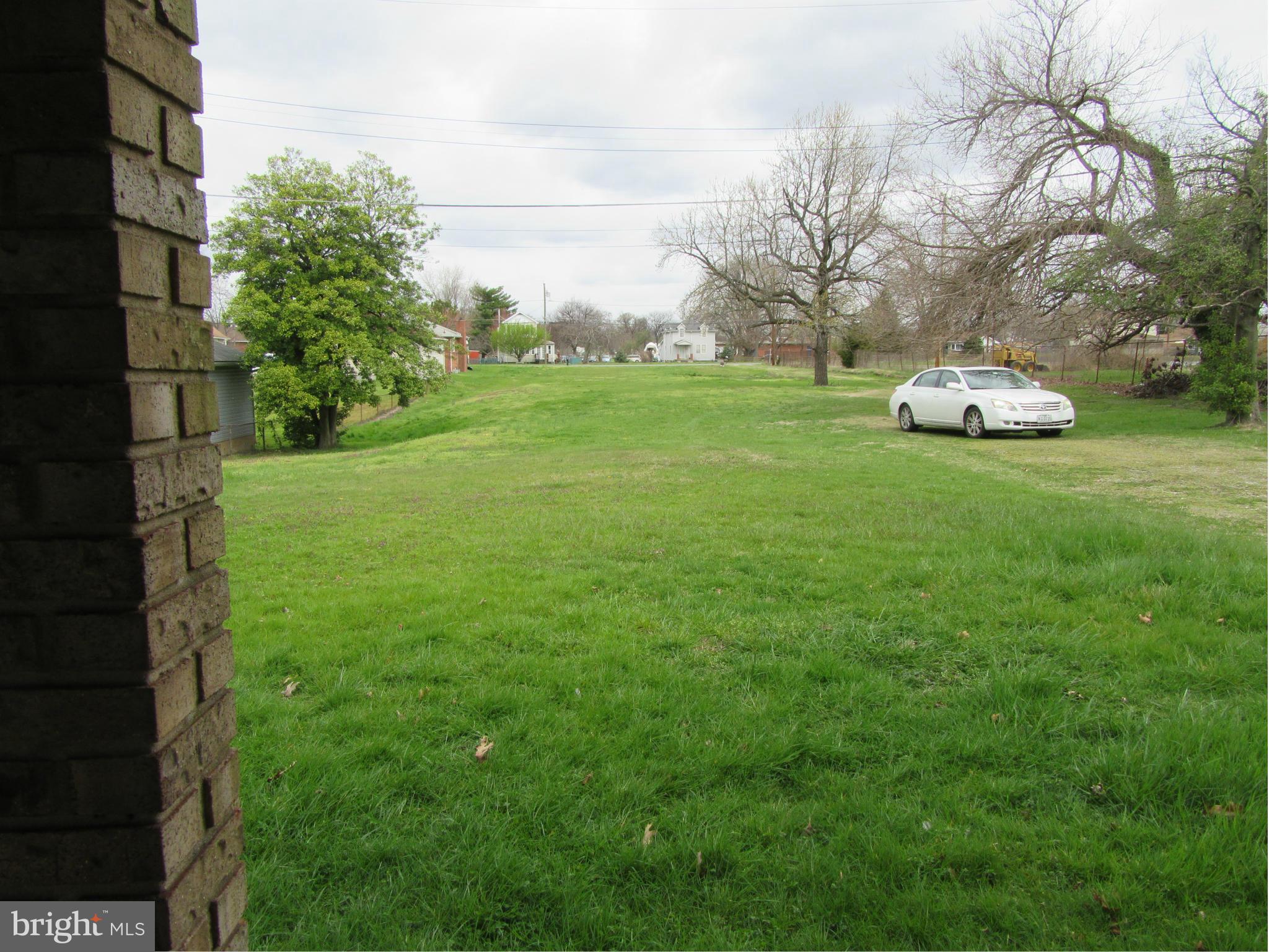 EDGEMERE - Residential