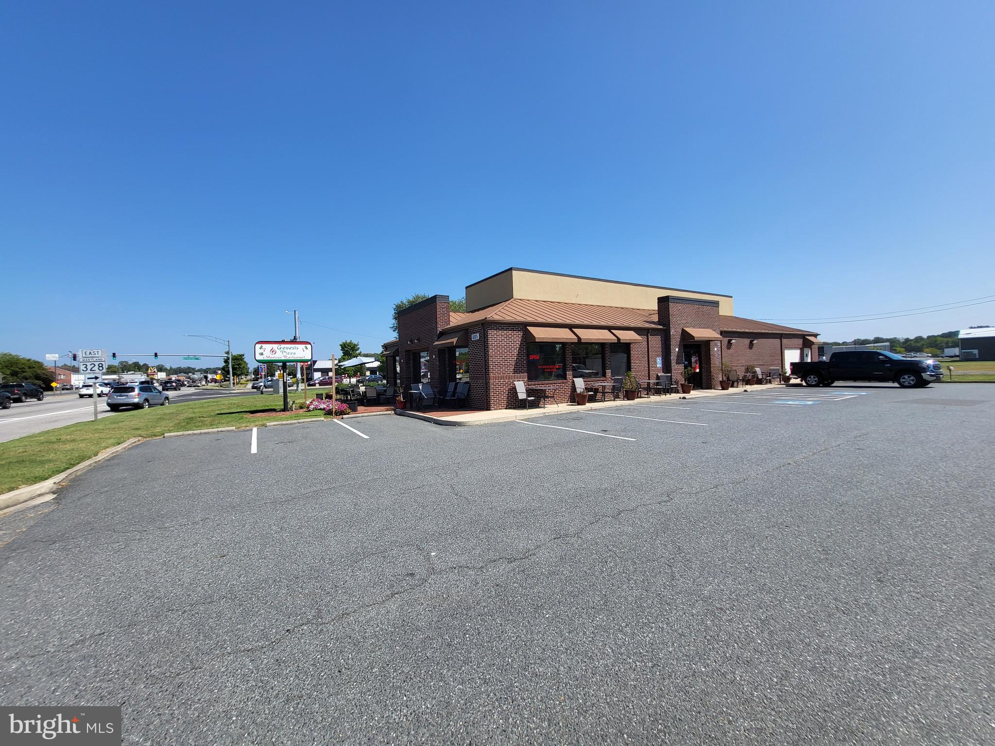 8305 OCEAN GATEWAY