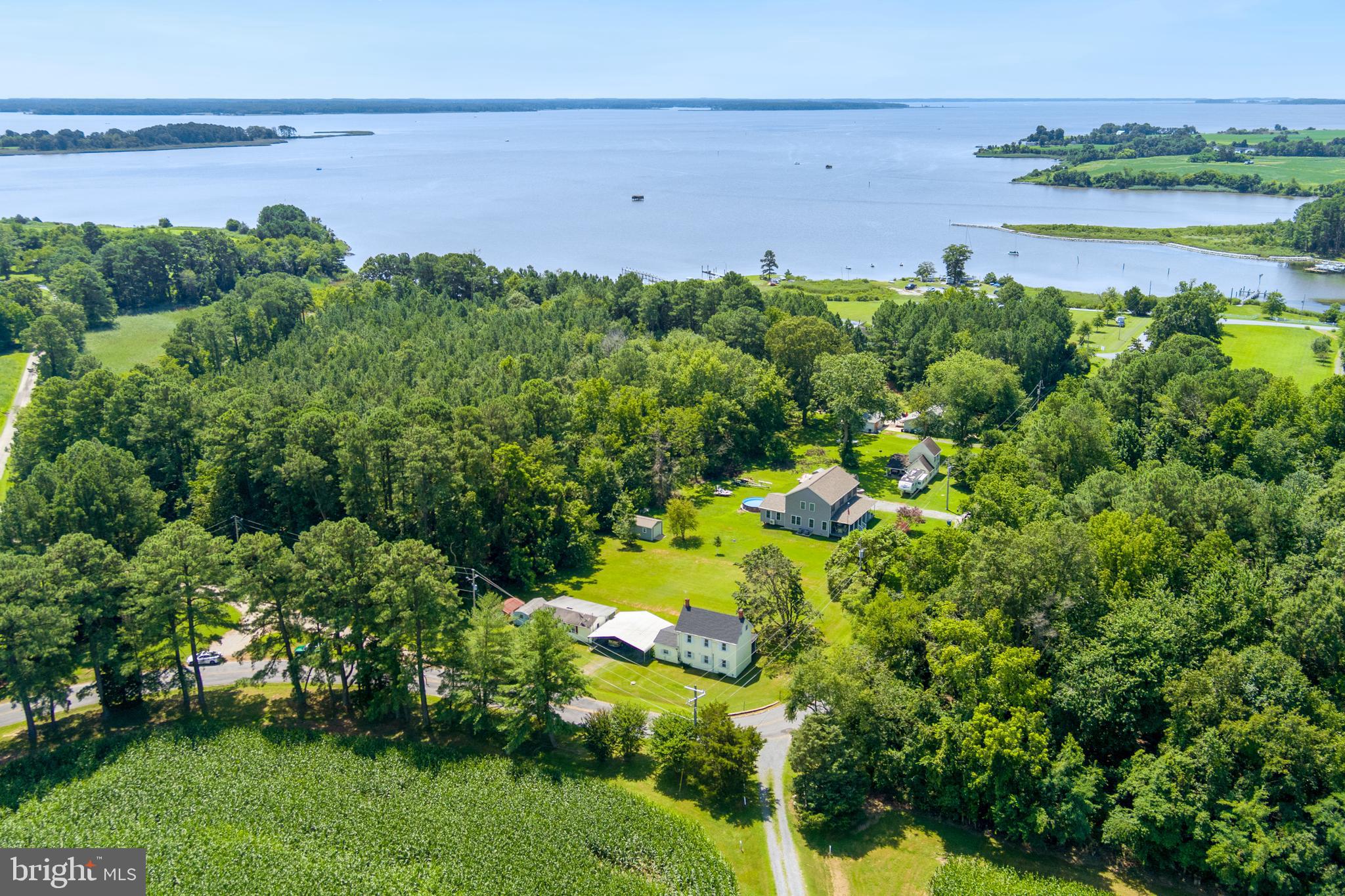 PINEY NECK - Residential