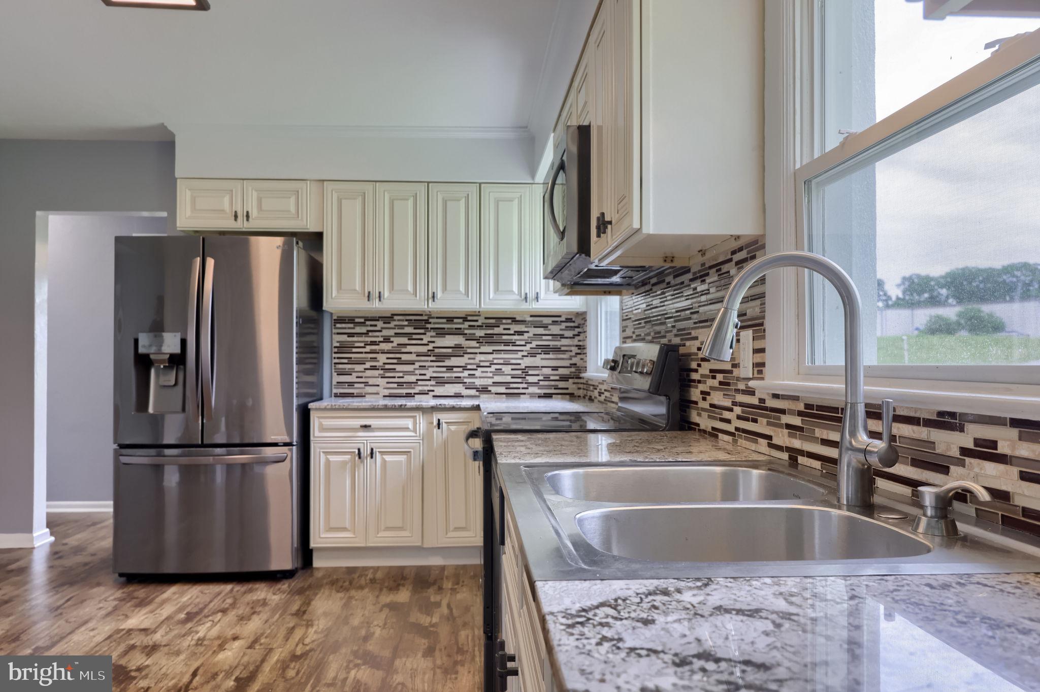 WINDSOR TWP - Residential