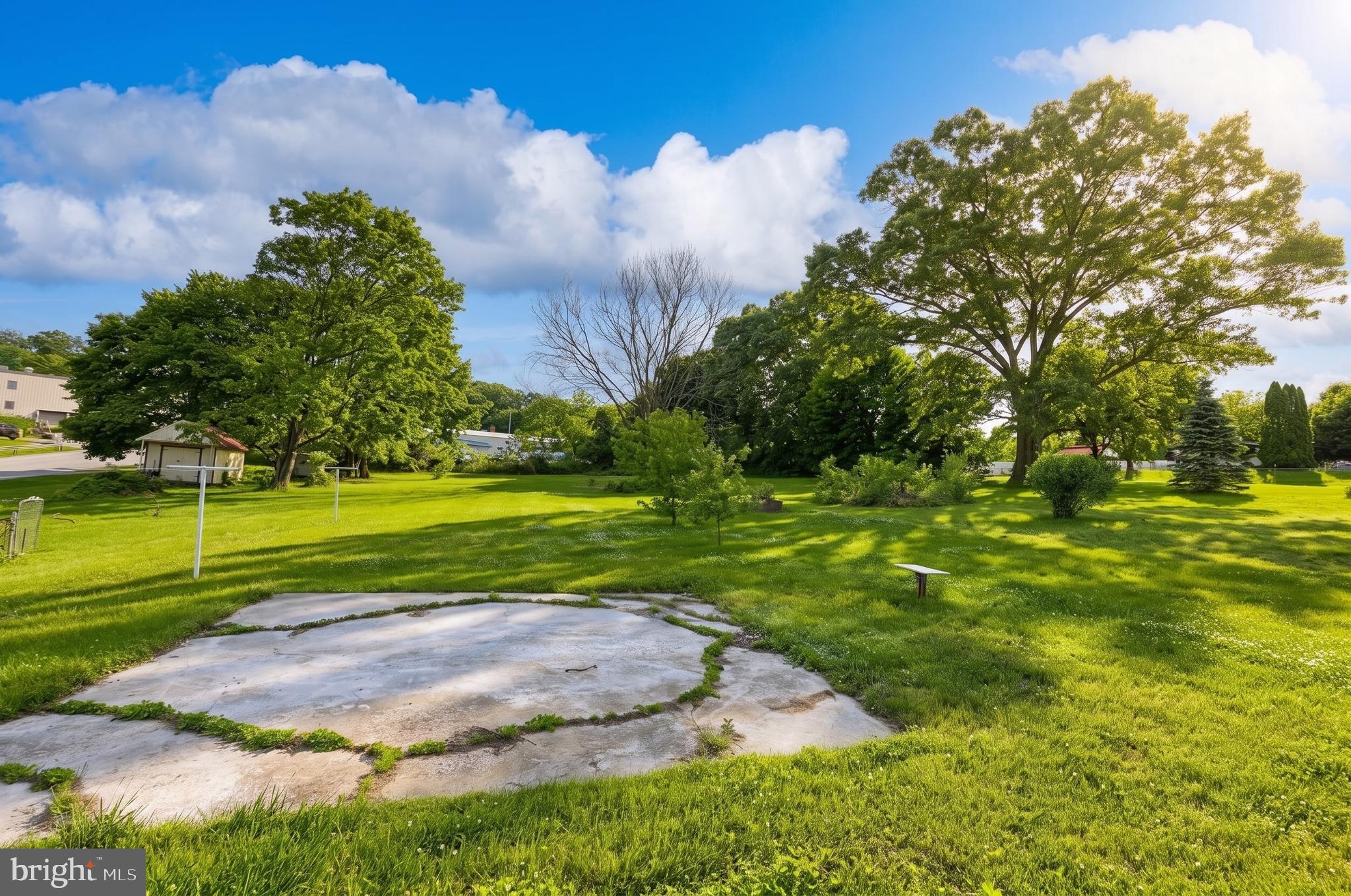 WINDSOR TWP - Residential