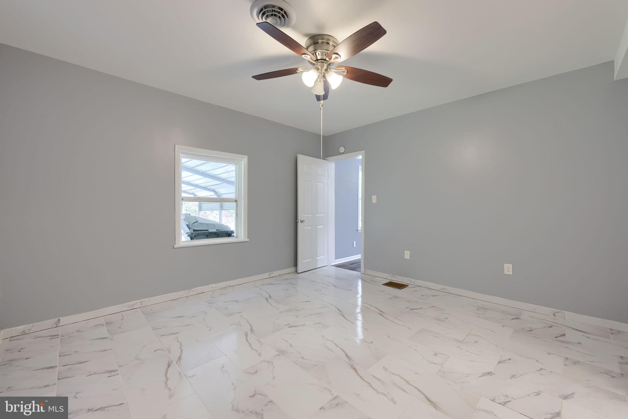 WINDSOR TWP - Residential