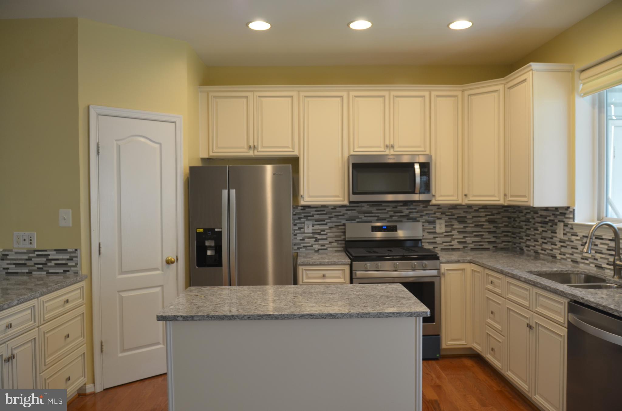 WOODLAND PARK - Residential Lease