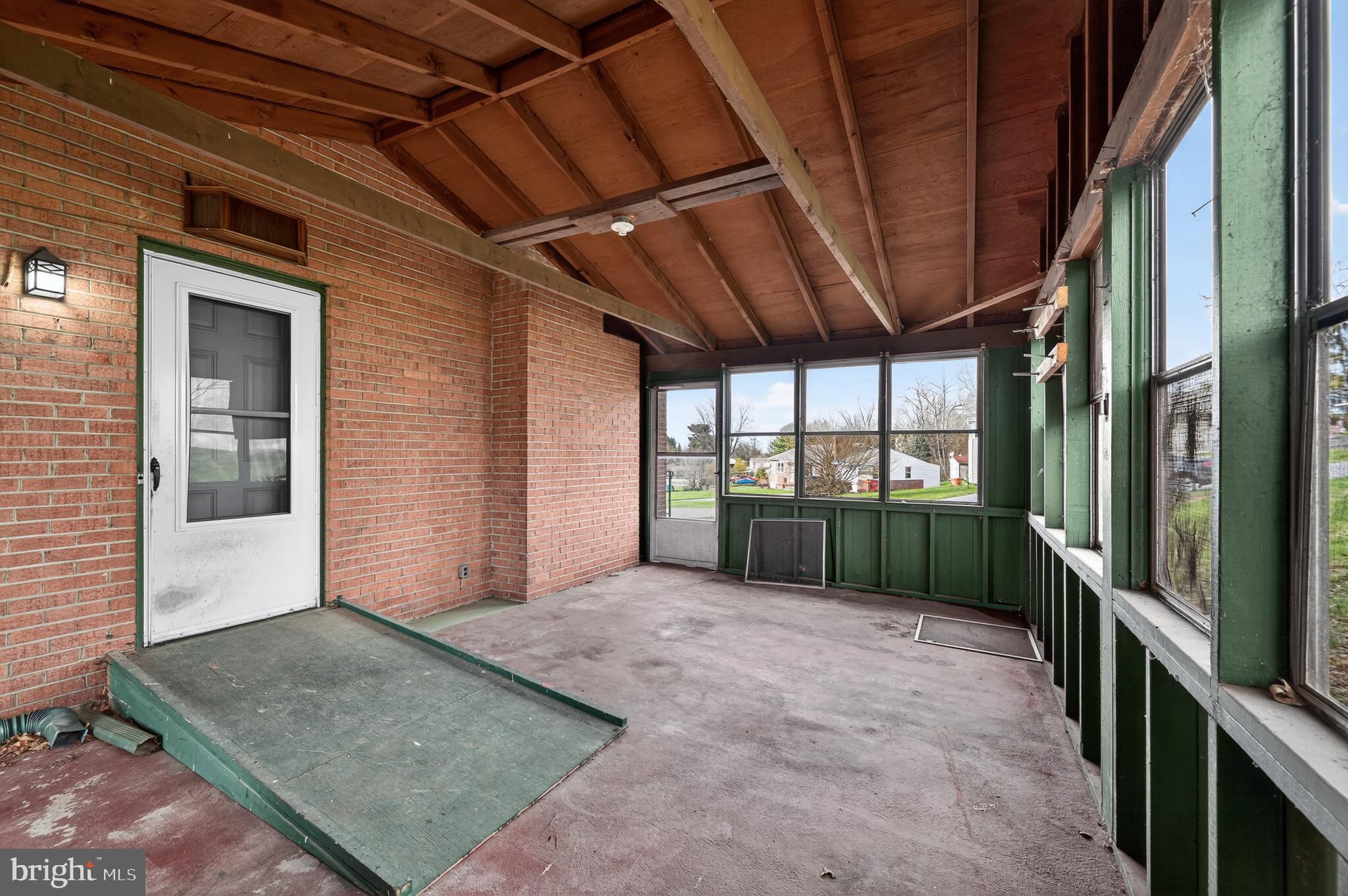 GREENBERRY HILLS - Residential