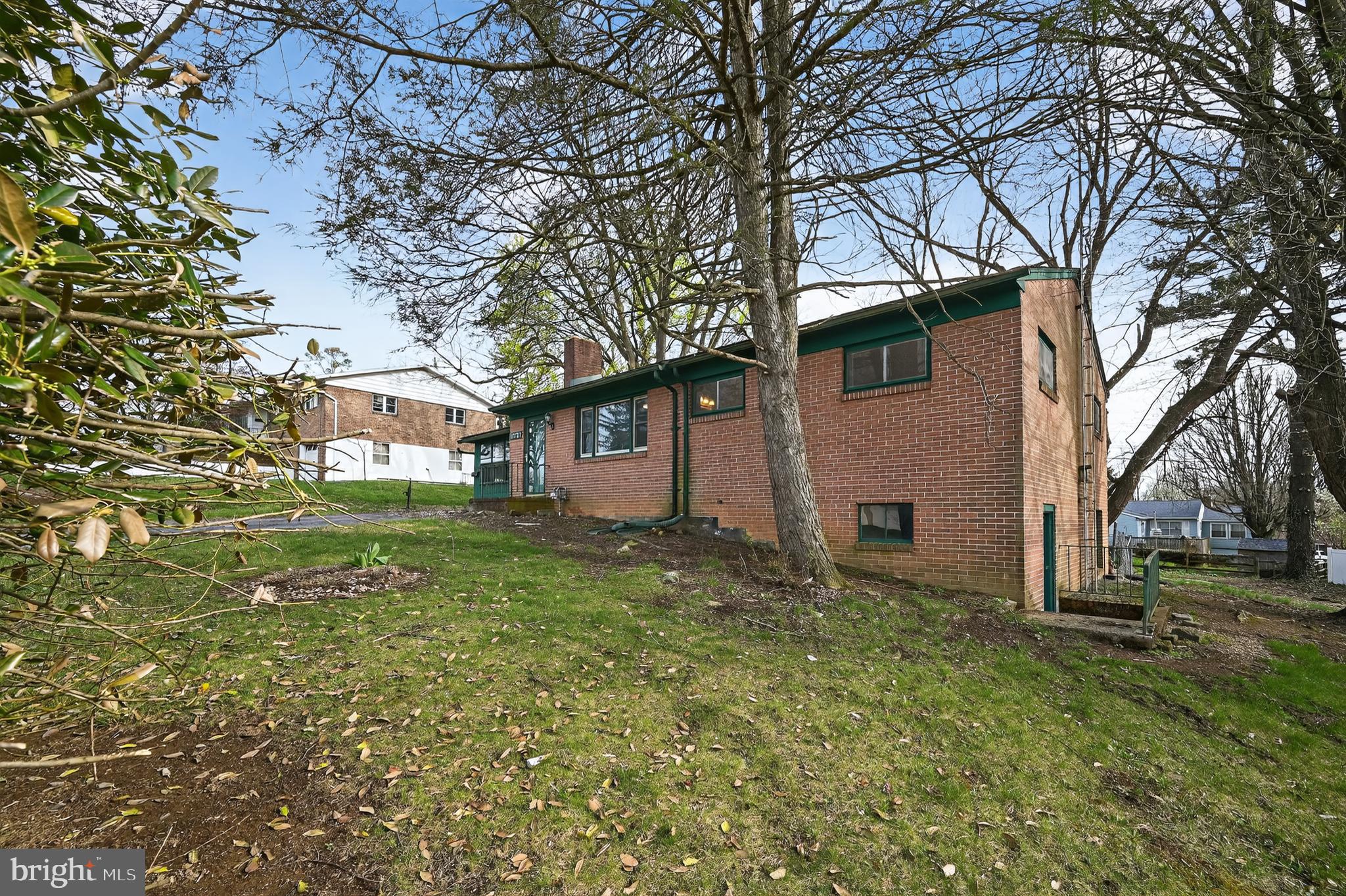 GREENBERRY HILLS - Residential