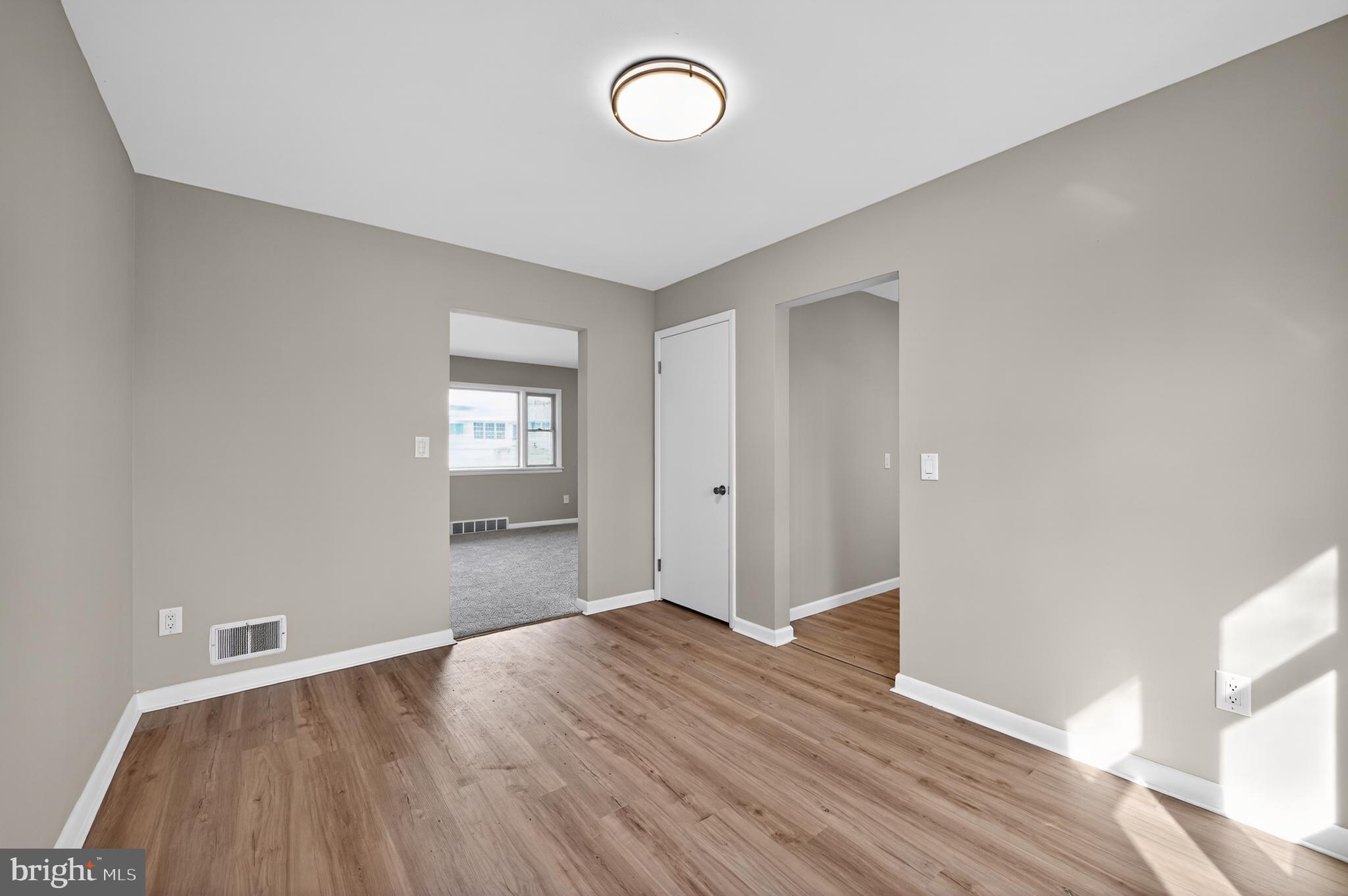 GREENBERRY HILLS - Residential