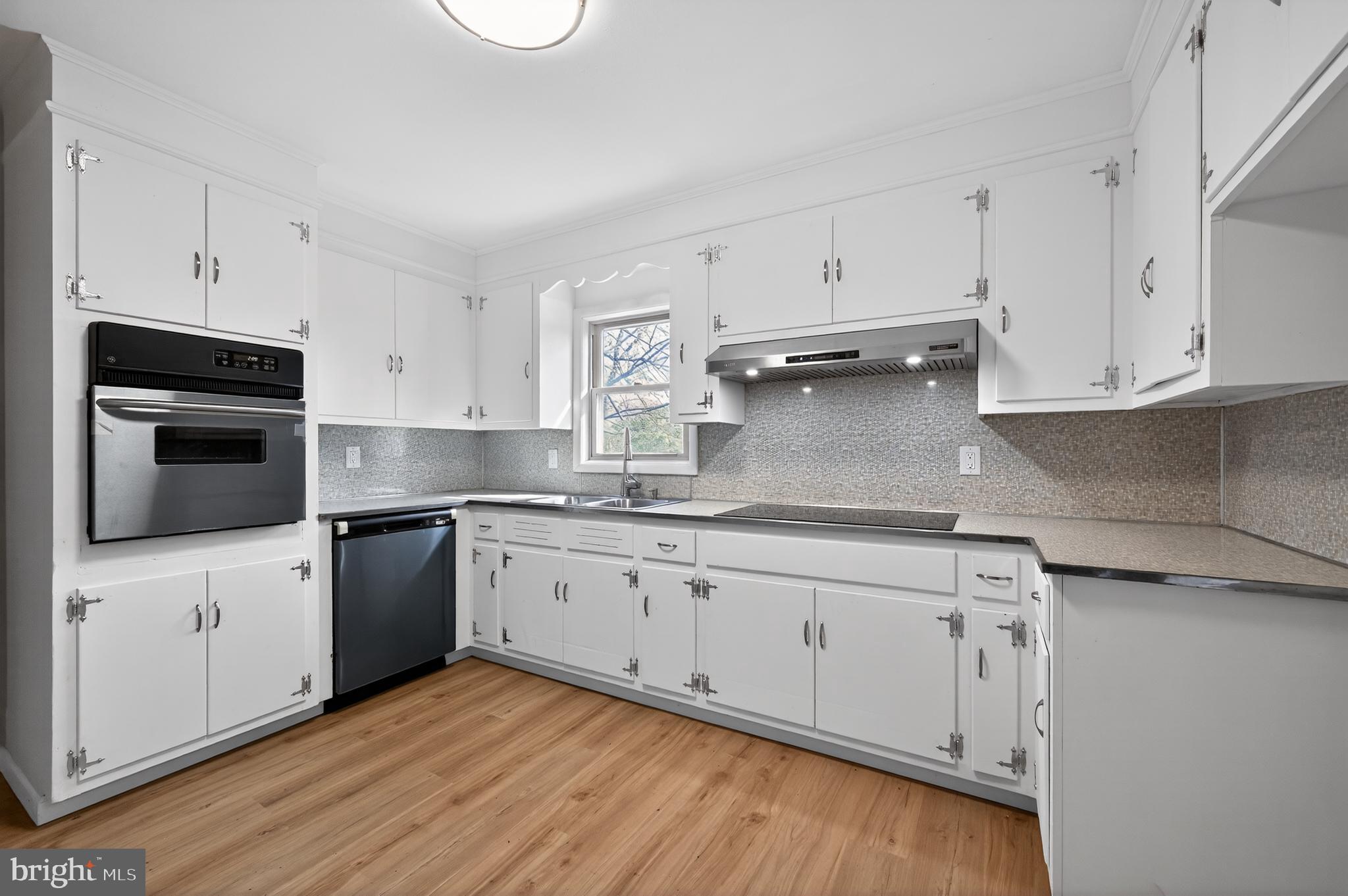 GREENBERRY HILLS - Residential