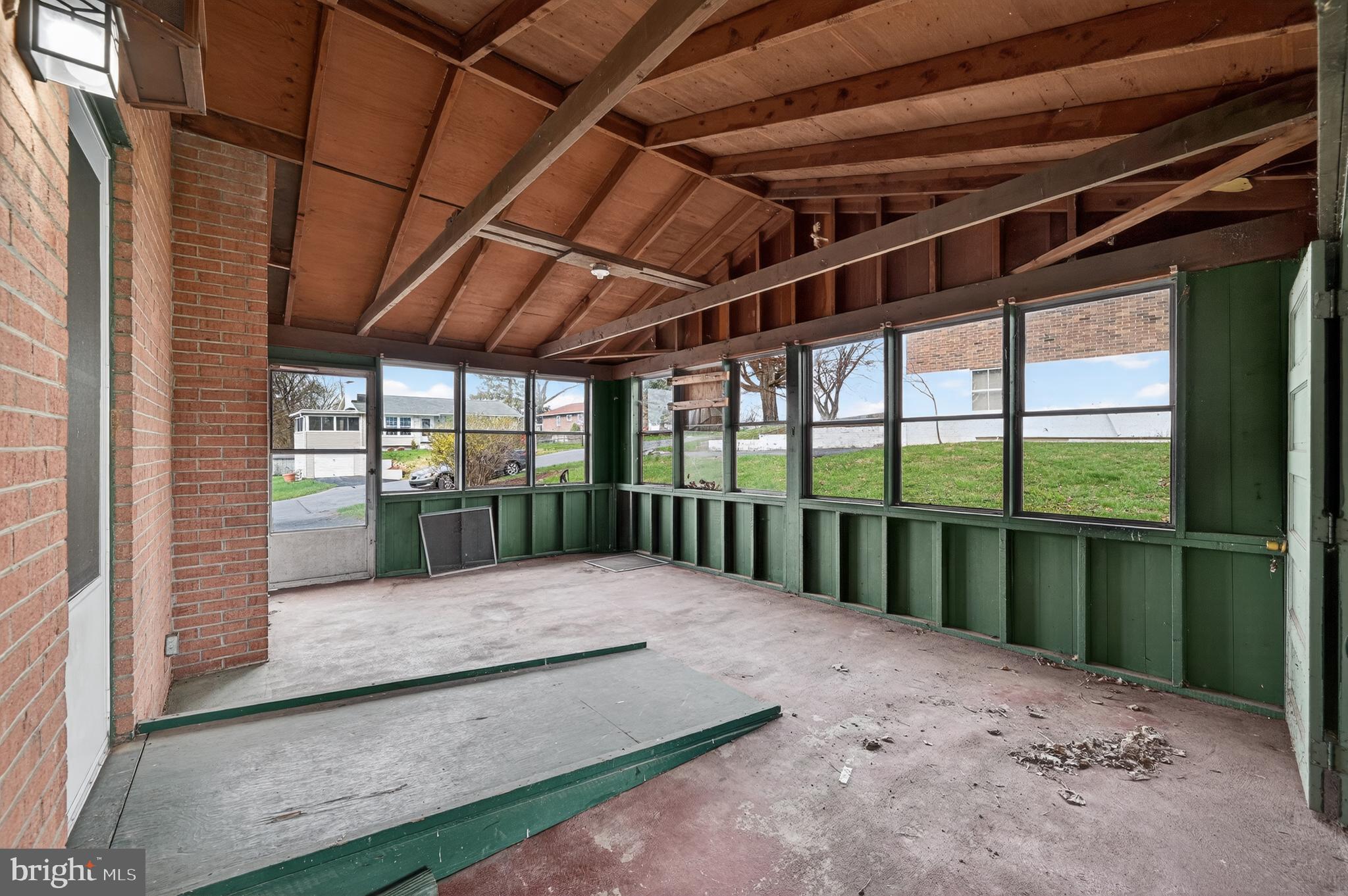 GREENBERRY HILLS - Residential